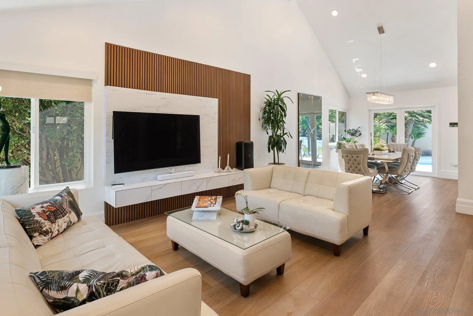 https://cdn.realtyfeed.com/cdn/127/260012948/a84e9bdd91f7fd551f6acc337e261240.webp