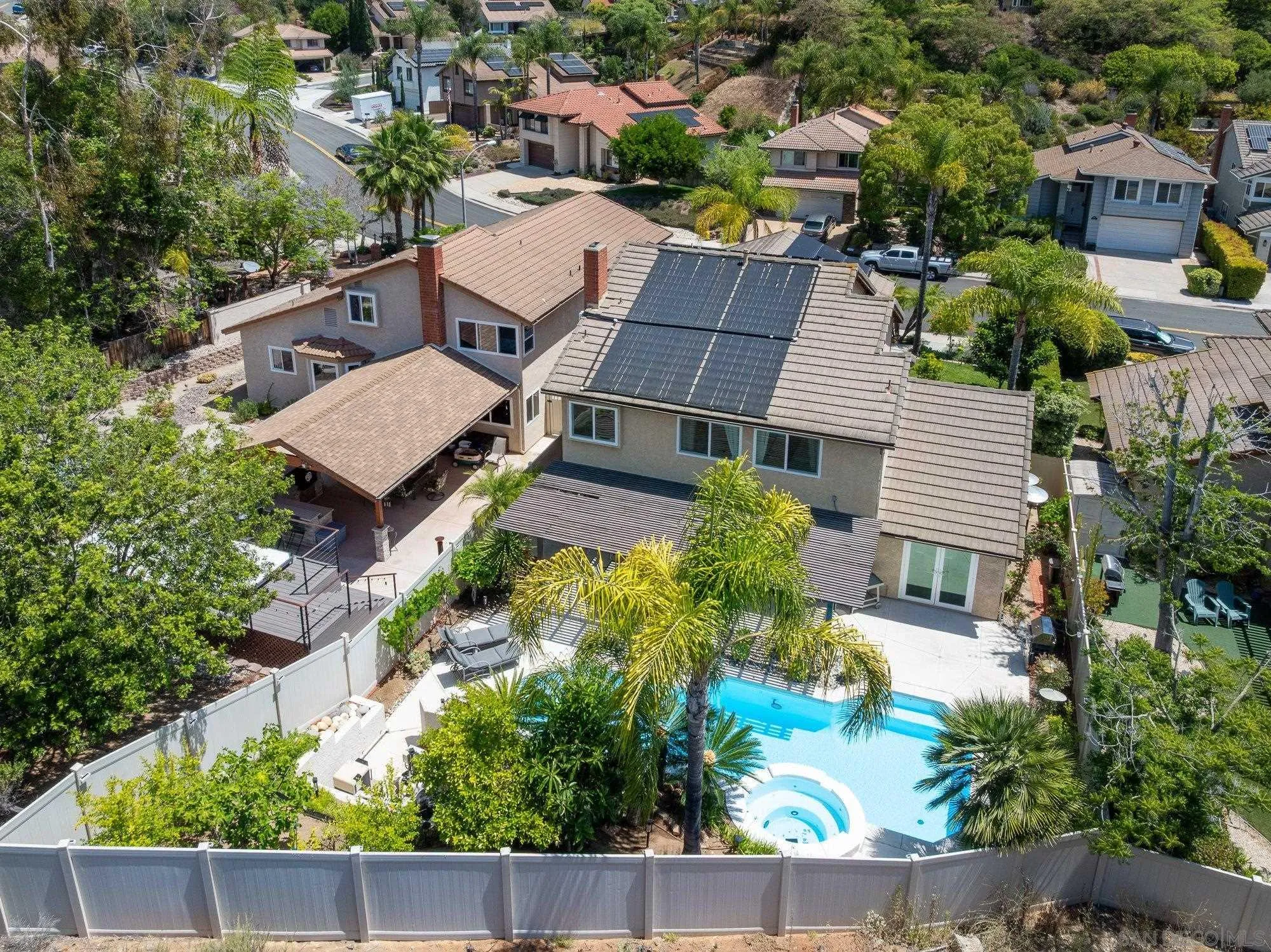 https://cdn.realtyfeed.com/cdn/127/260012948/fe0d5874d6f2c957eb5a66d8ac968935.webp