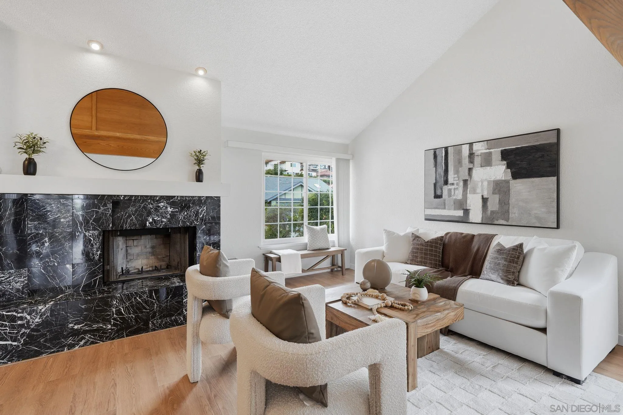 https://cdn.realtyfeed.com/cdn/127/260012949/42c27e30919e59643c8571771d79017e.webp