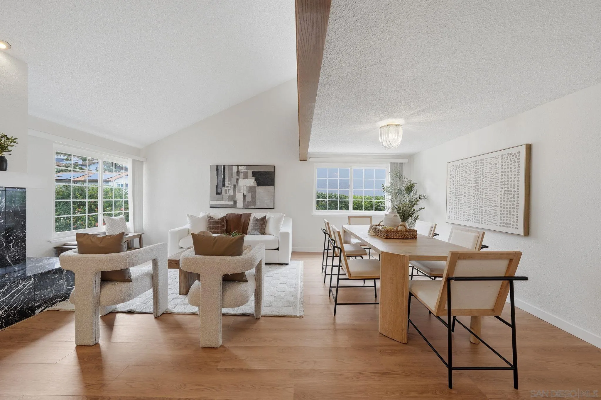 https://cdn.realtyfeed.com/cdn/127/260012949/500ce4c31054af014bb143cc7a35be13.webp