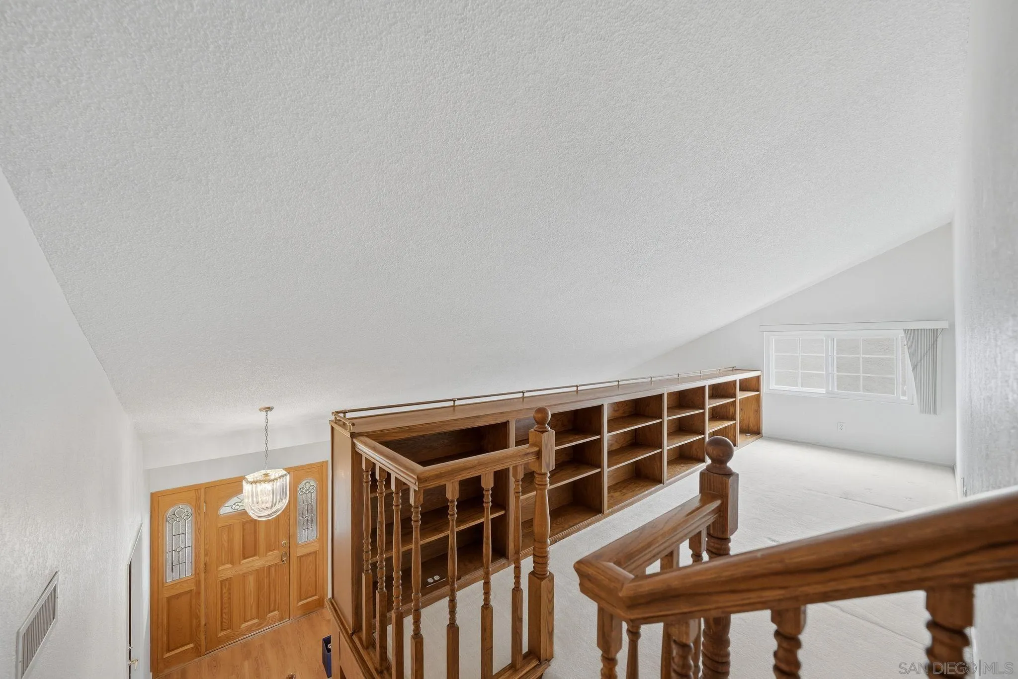 https://cdn.realtyfeed.com/cdn/127/260012949/804d1c933d51e7838d26f23600f0ace0.webp