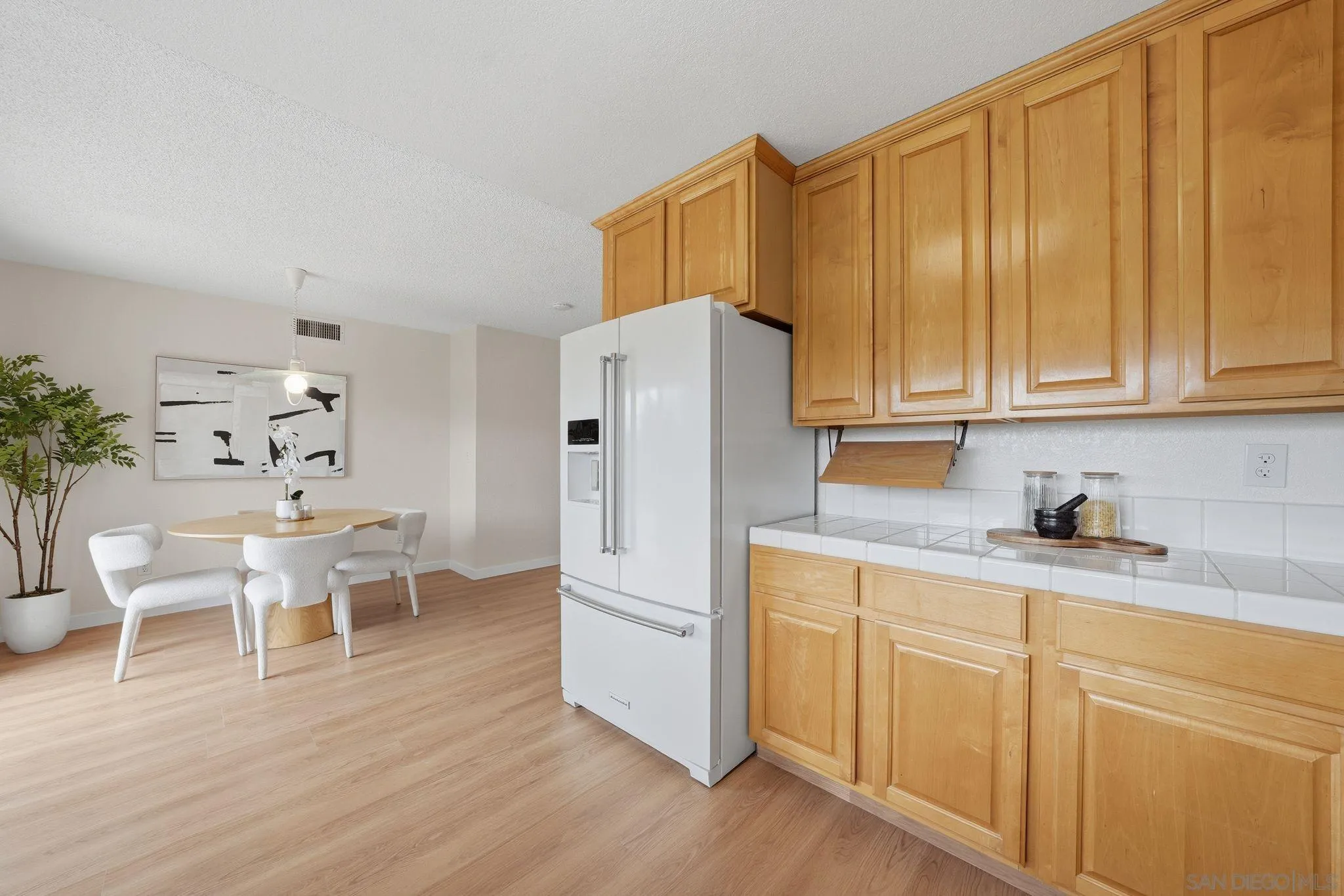 https://cdn.realtyfeed.com/cdn/127/260012949/ae0c60c120c256741dcc43155cf0fdfd.webp