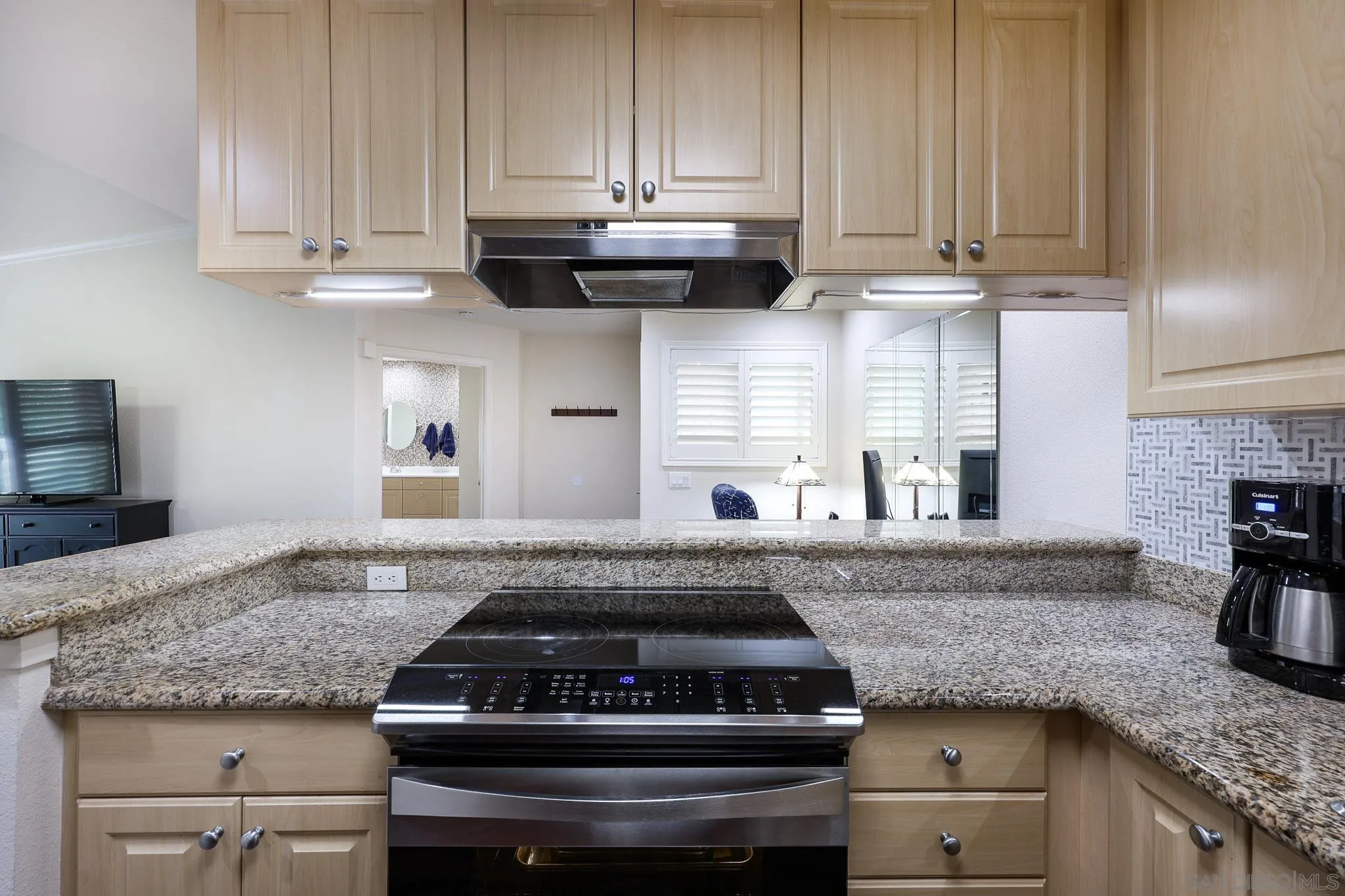 Photo #15: 260012952 Listing: Photo #15