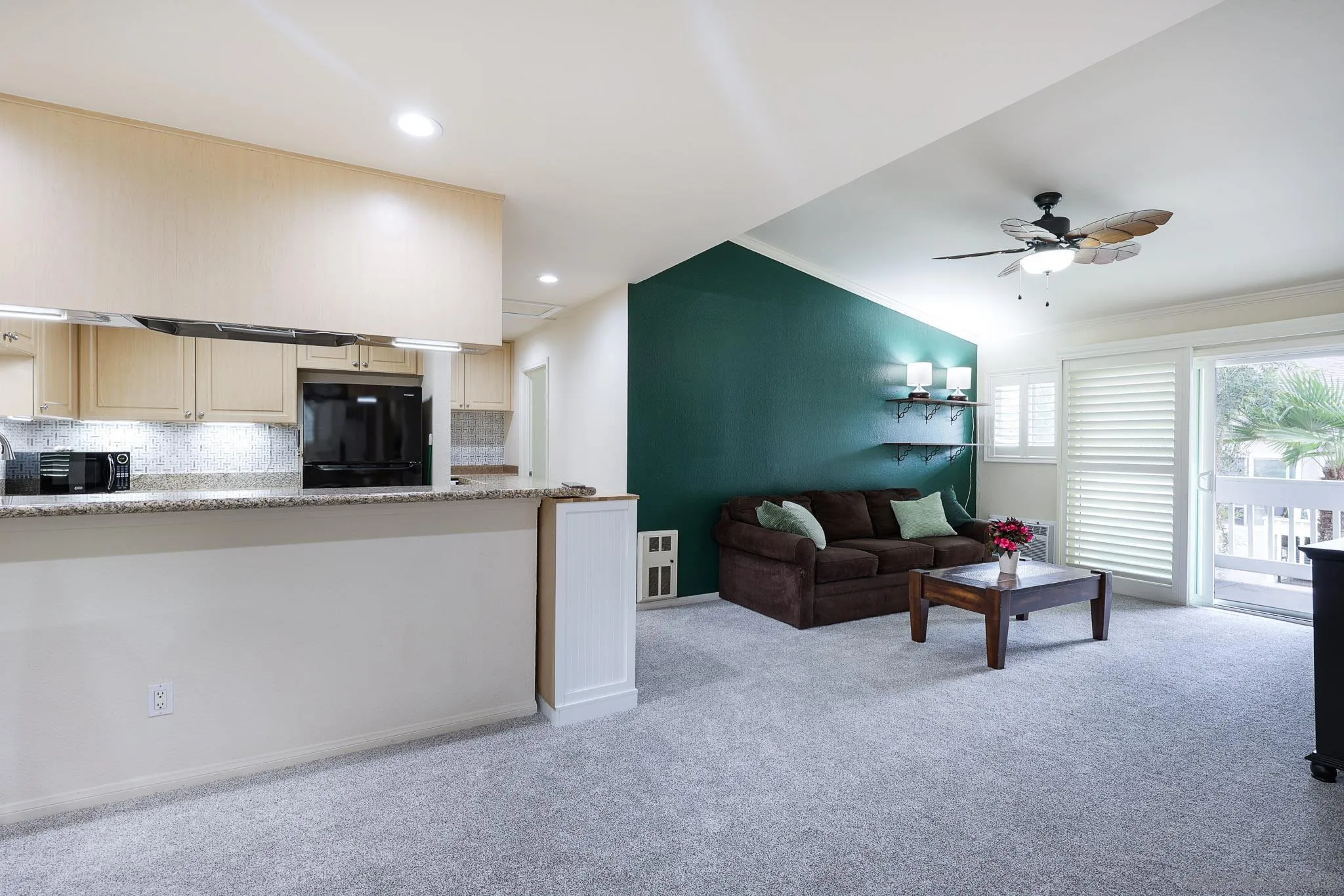 Photo #12: 260012952 Listing: Photo #12
