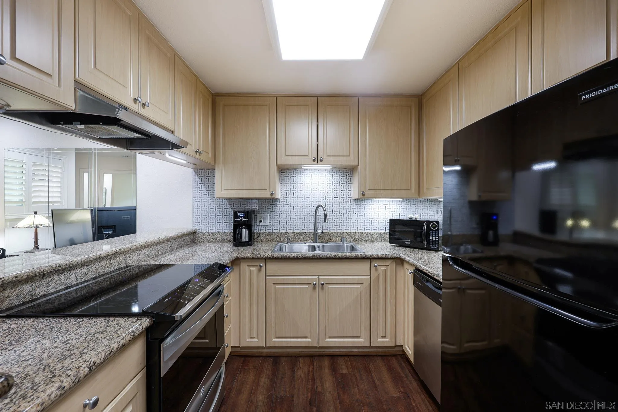 Photo #16: 260012952 Listing: Photo #16