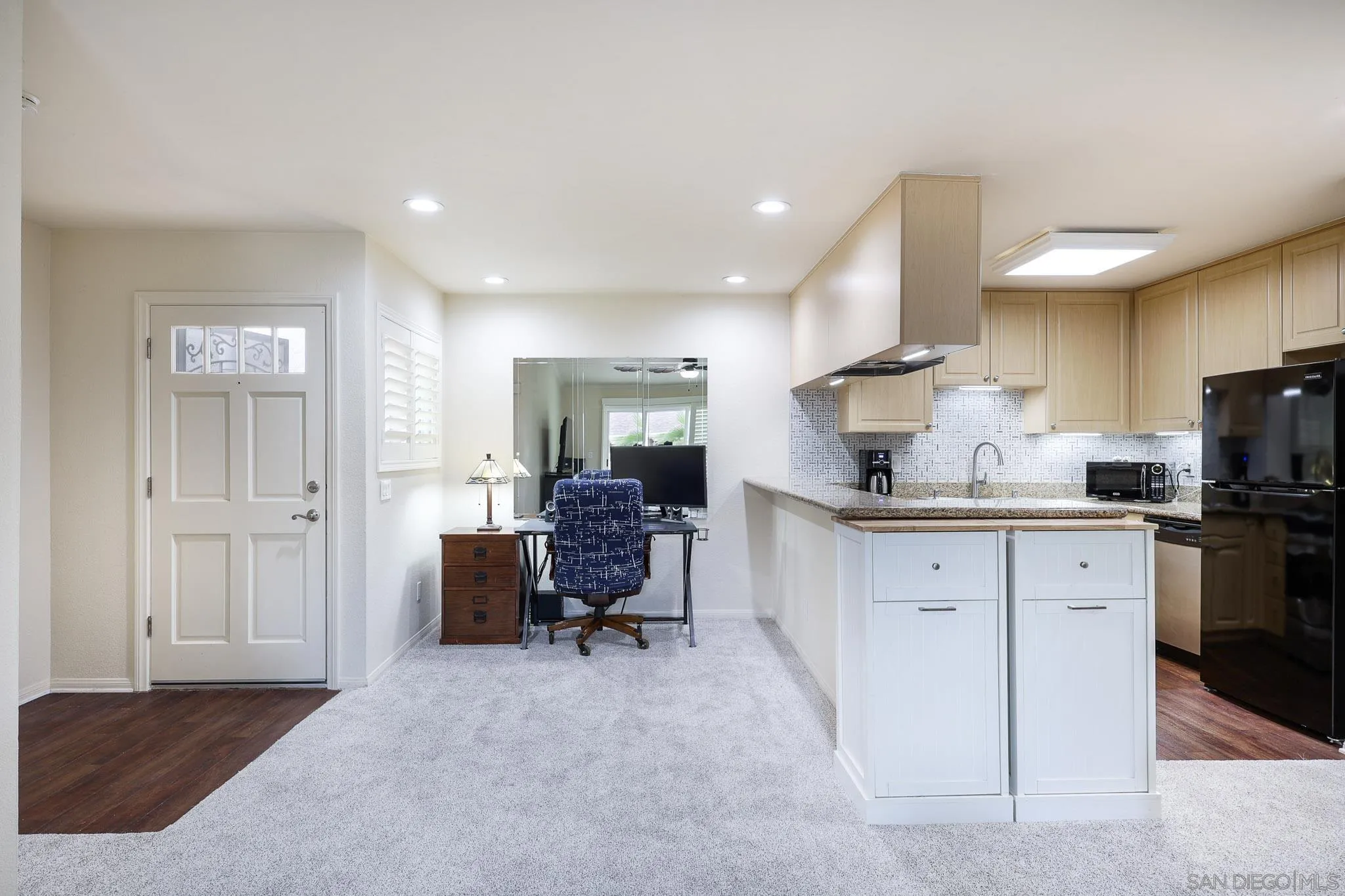 Photo #5: 260012952 Listing: Photo #5