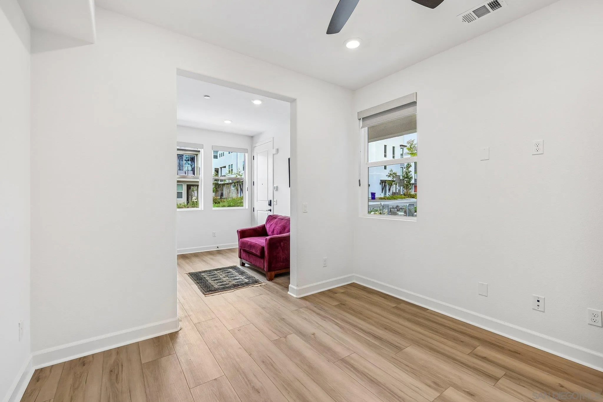 Photo #9: 260012953 Listing: Photo #9