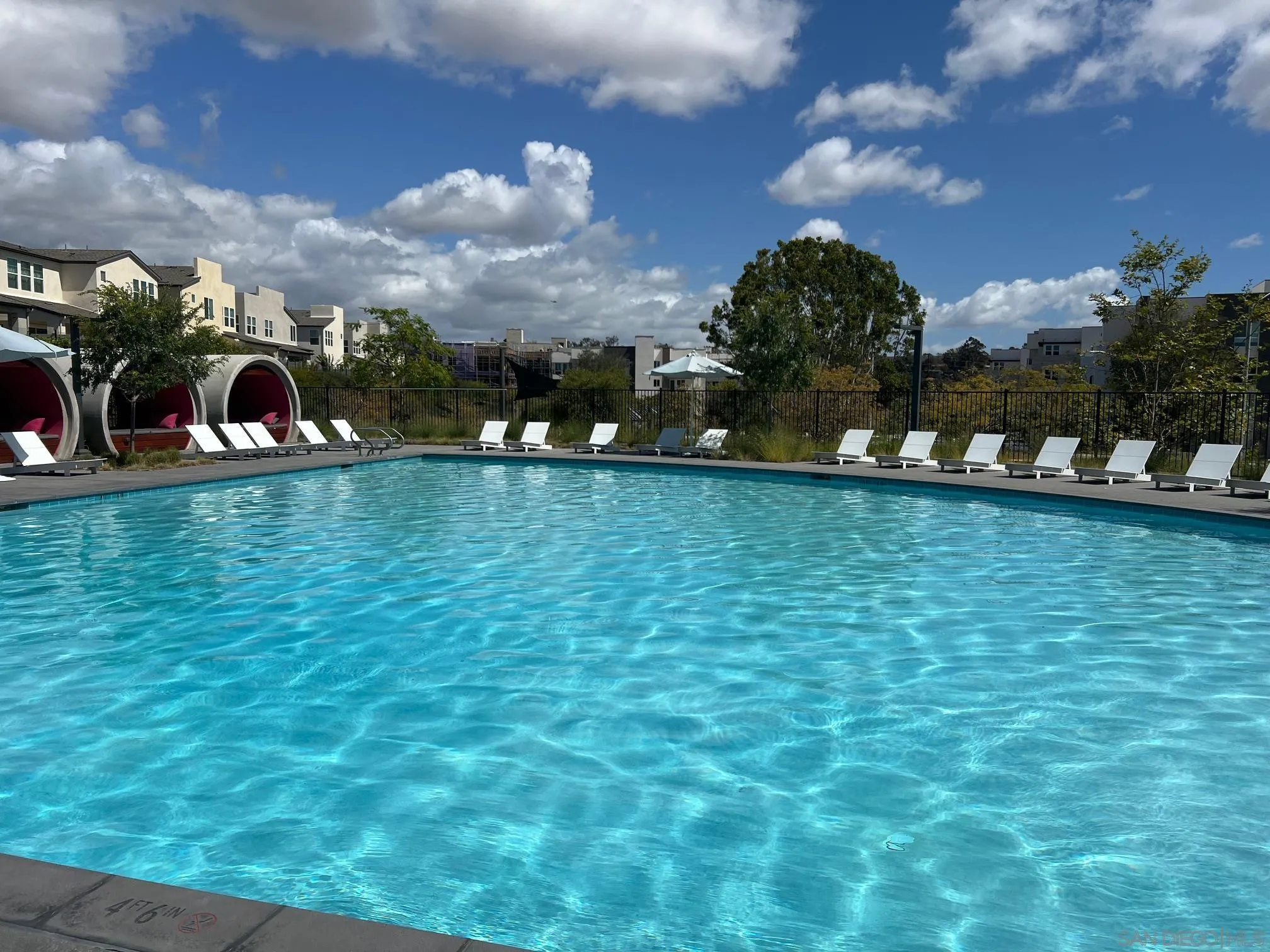 https://cdn.realtyfeed.com/cdn/127/260012953/492e3708dc4d7b67ec9bb977f98ced00.webp