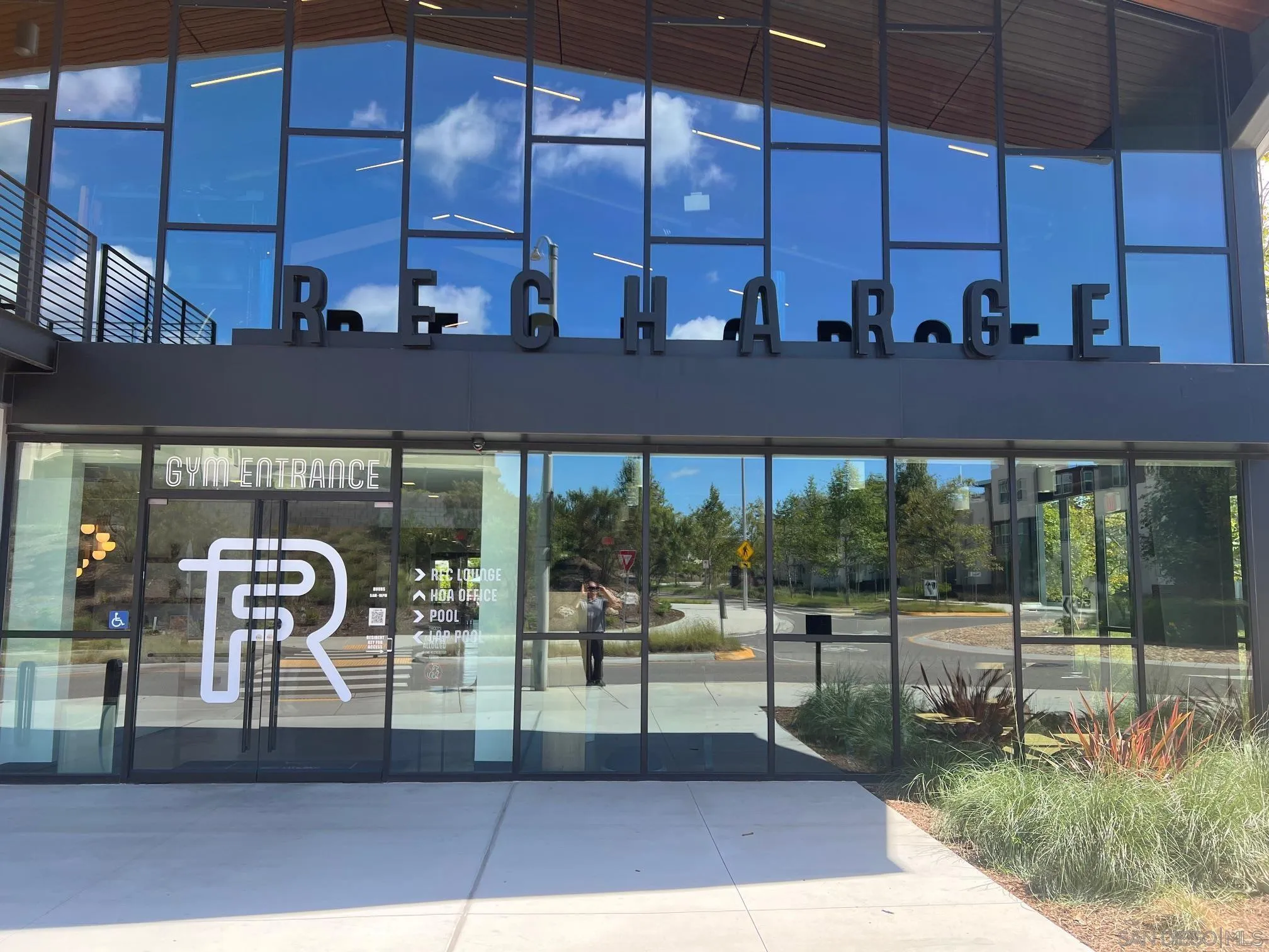 https://cdn.realtyfeed.com/cdn/127/260012953/9a75cfc908e7764b172716b5f3f2d91f.webp