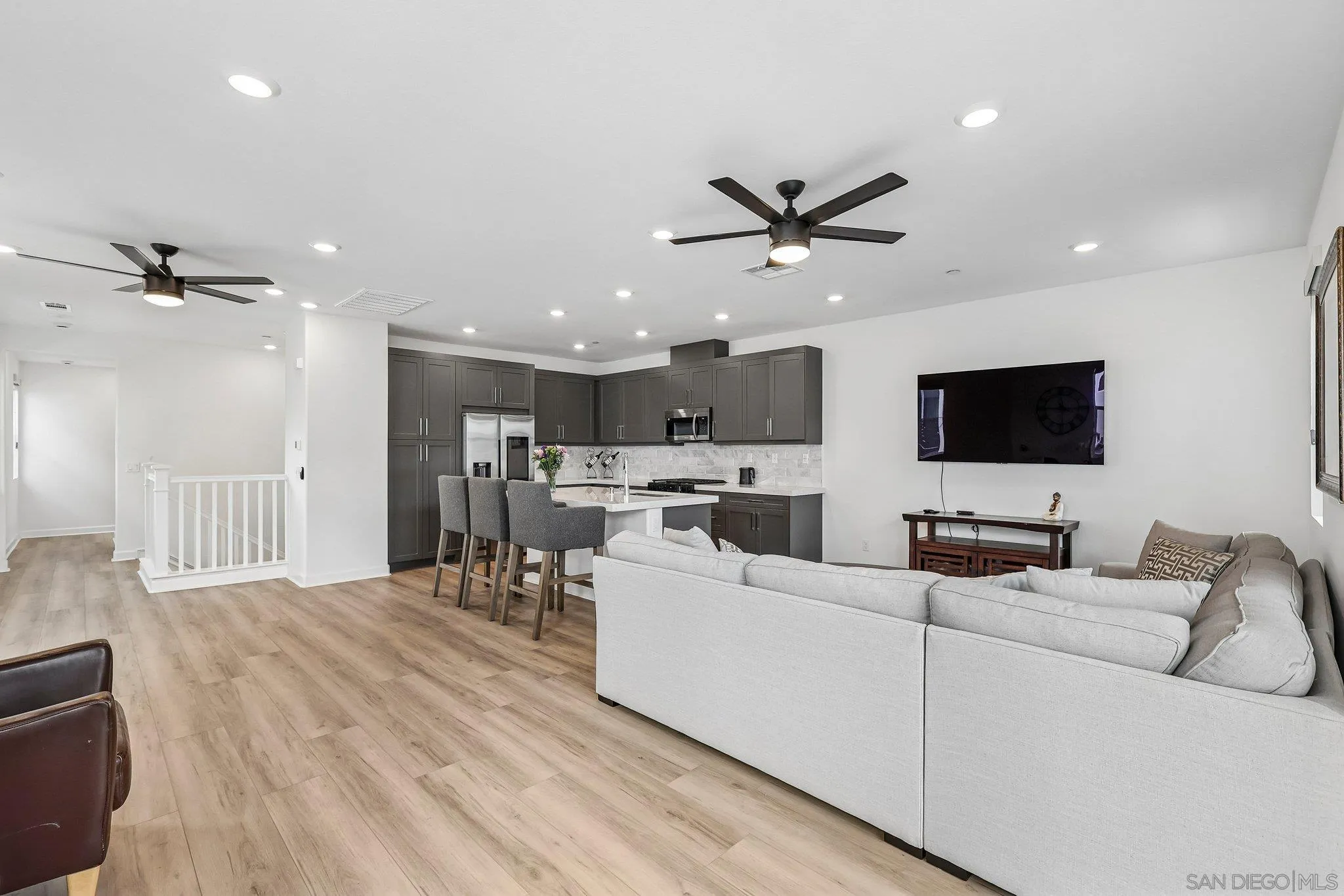 https://cdn.realtyfeed.com/cdn/127/260012953/a5f6746c426b16f108526d421da3c53a.webp