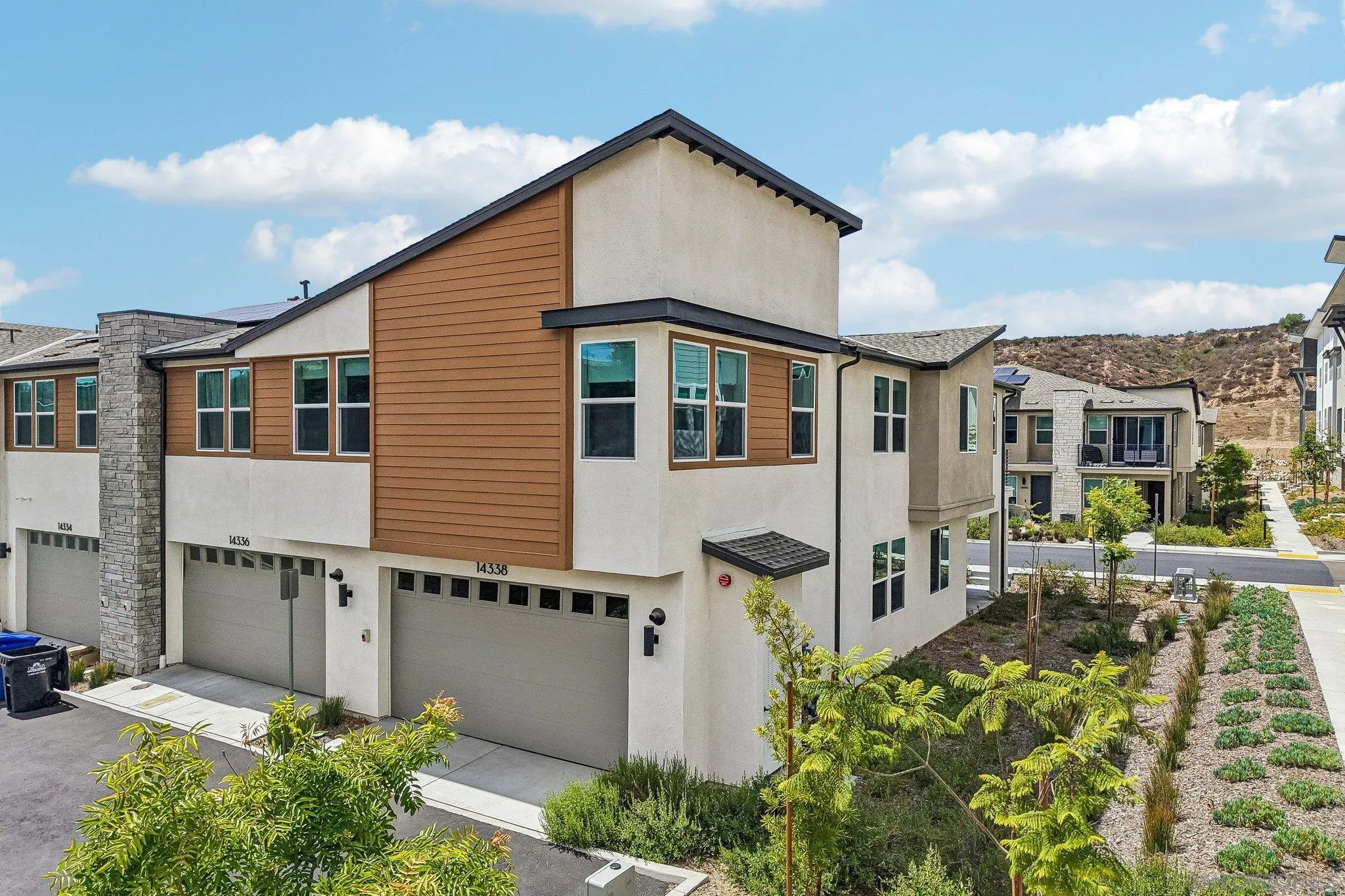https://cdn.realtyfeed.com/cdn/127/260012953/d2bf899c4d3247aeb8d2de108fbf7ba0.webp