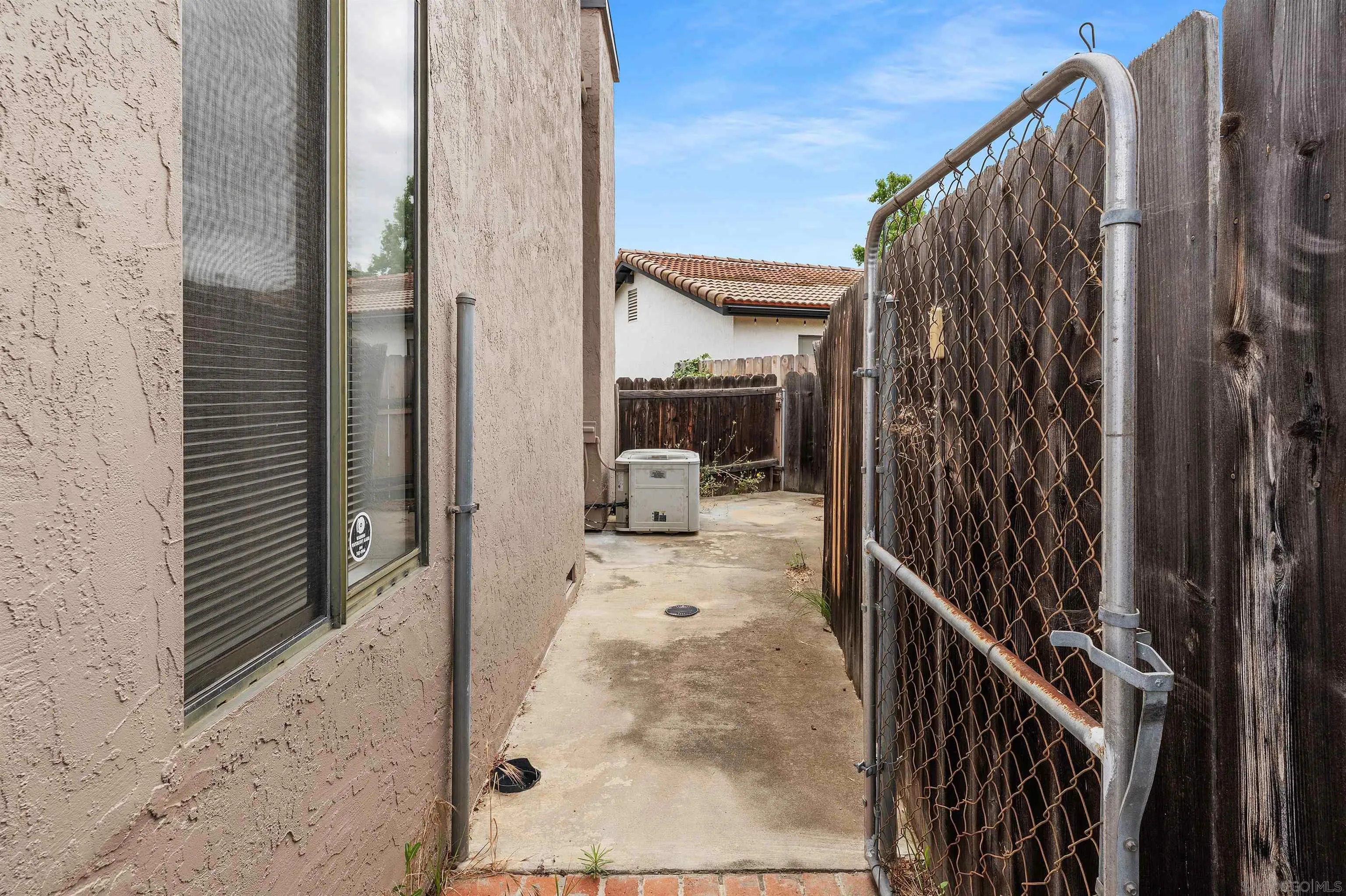 https://cdn.realtyfeed.com/cdn/127/260012955/0dc273e7d3d3790c01060fb3bb31a0c3.webp