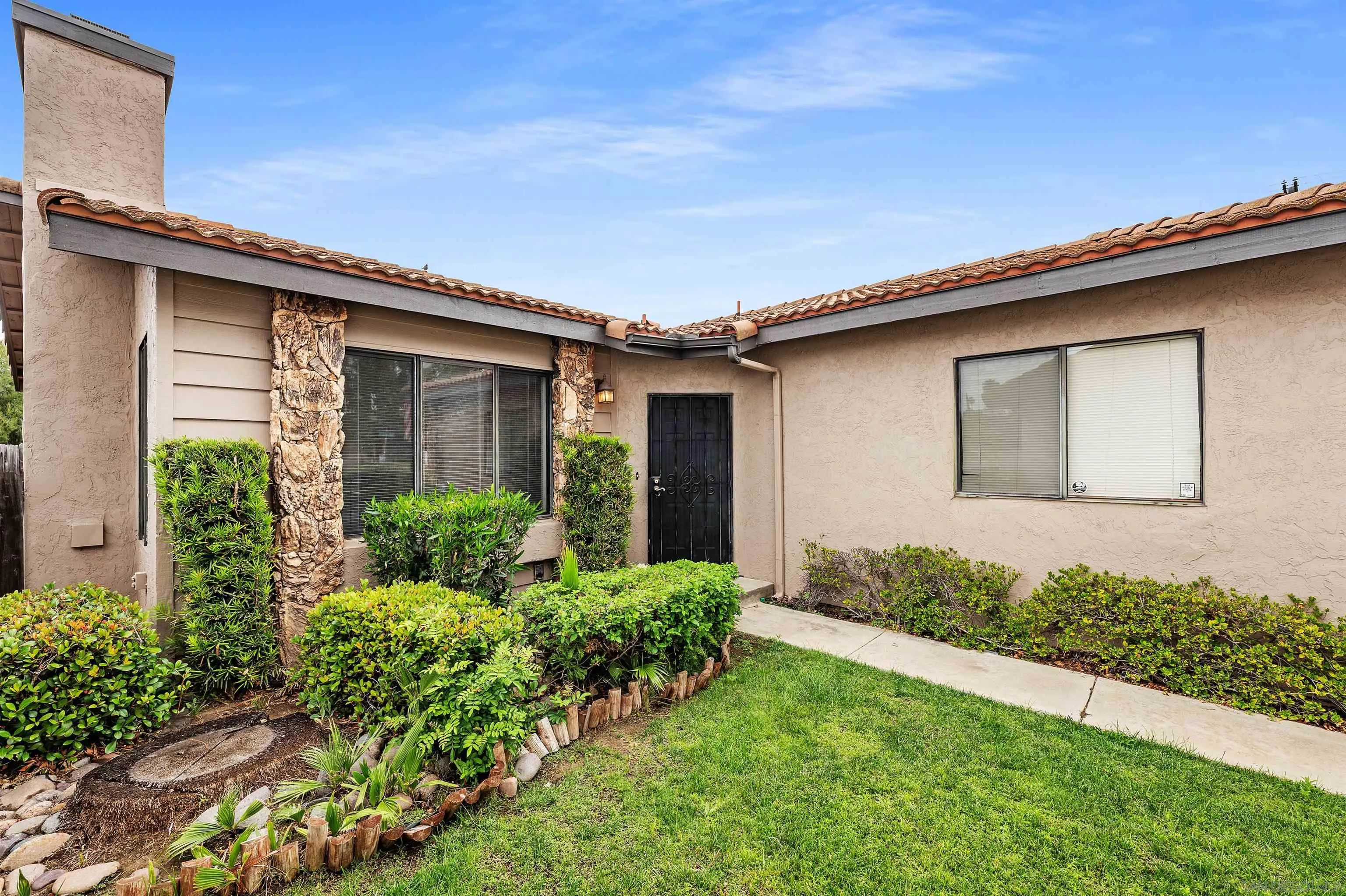https://cdn.realtyfeed.com/cdn/127/260012955/3c79b118bcbca077d28ee6240e3d016c.webp