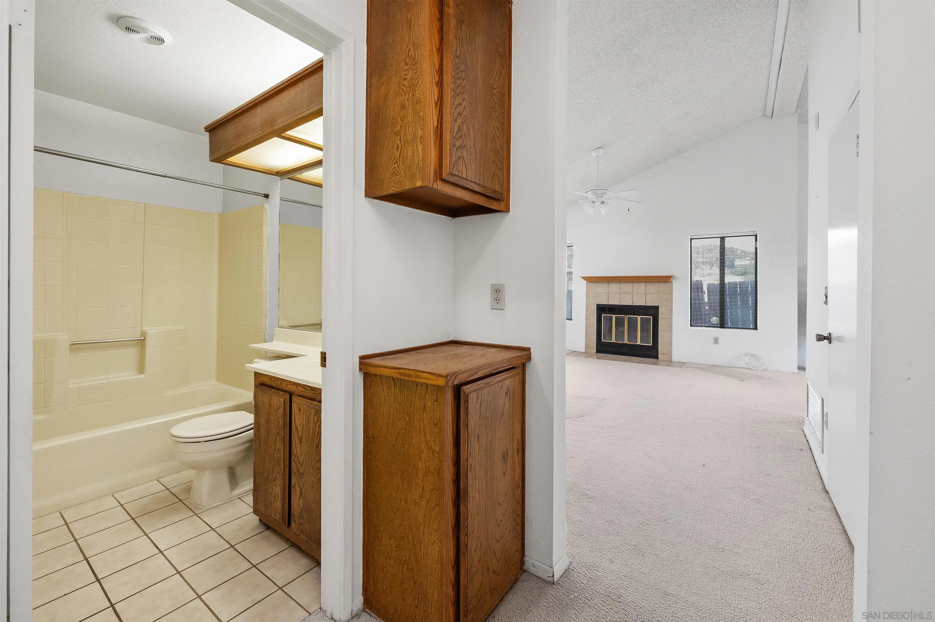 https://cdn.realtyfeed.com/cdn/127/260012955/531b721b7a913822a53d4f4cb3d7e19c.webp