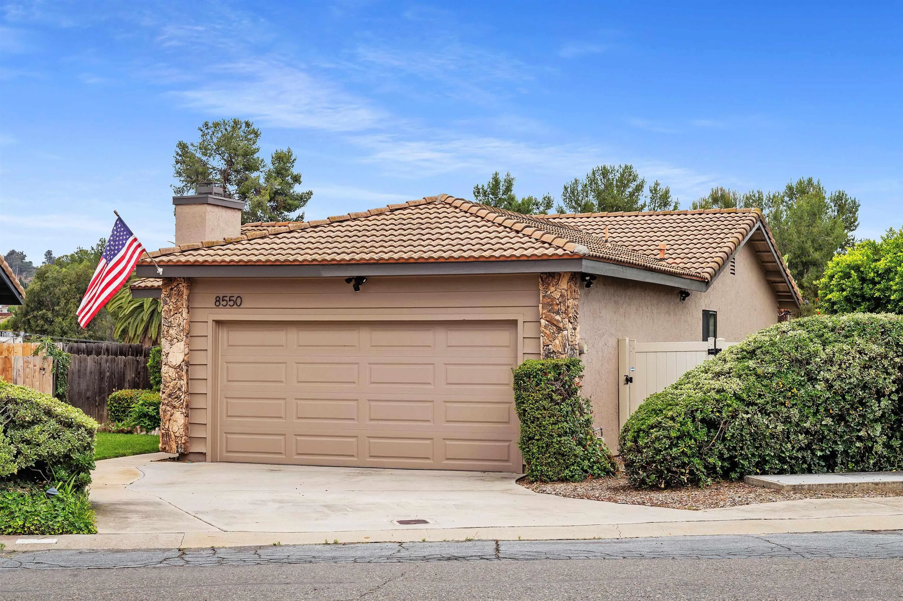 https://cdn.realtyfeed.com/cdn/127/260012955/854dd74c5a4ee454953d4dc325a2f0ec.webp