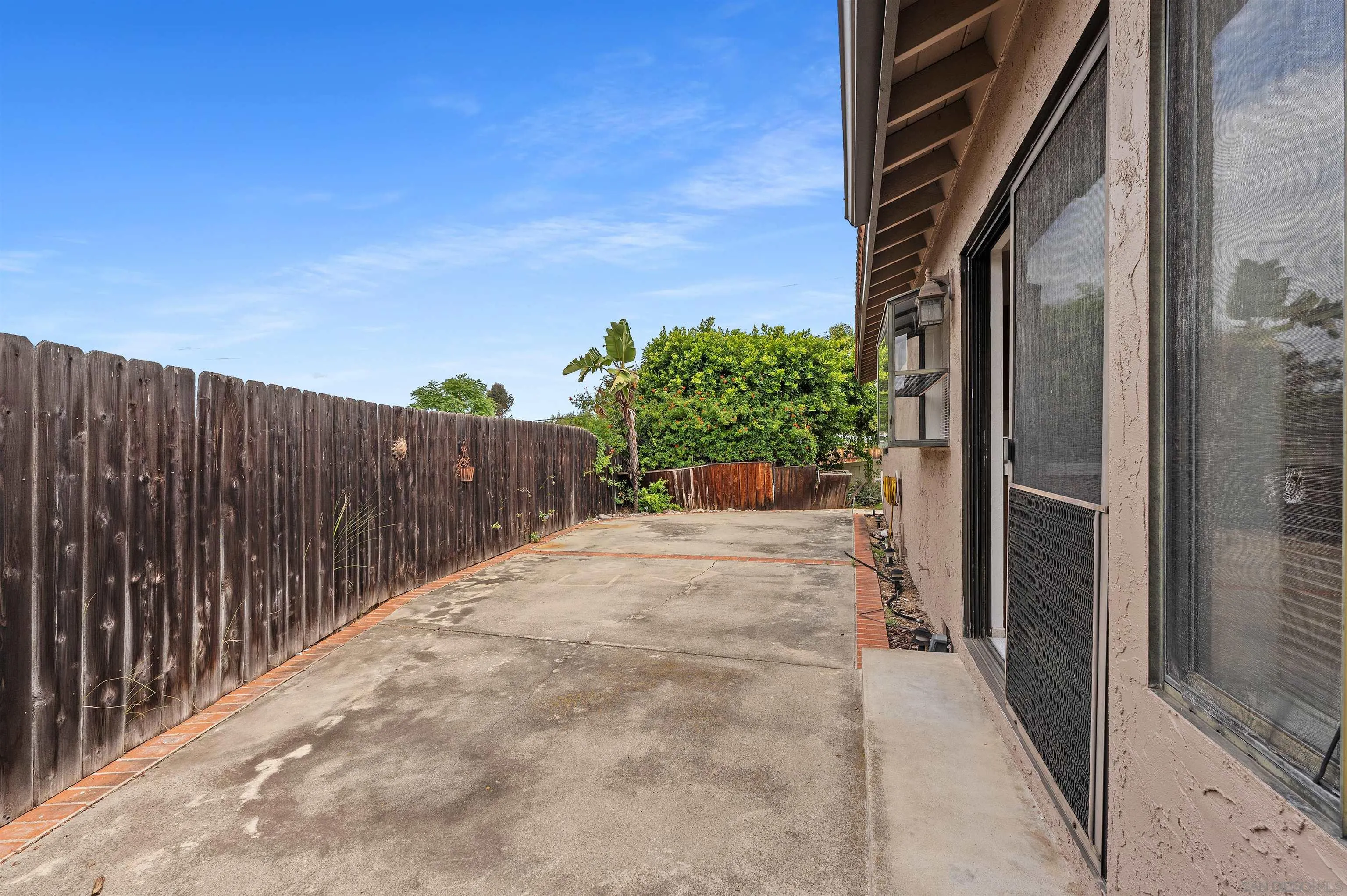 https://cdn.realtyfeed.com/cdn/127/260012955/c449a37e884efda71e4d2c562687ceef.webp