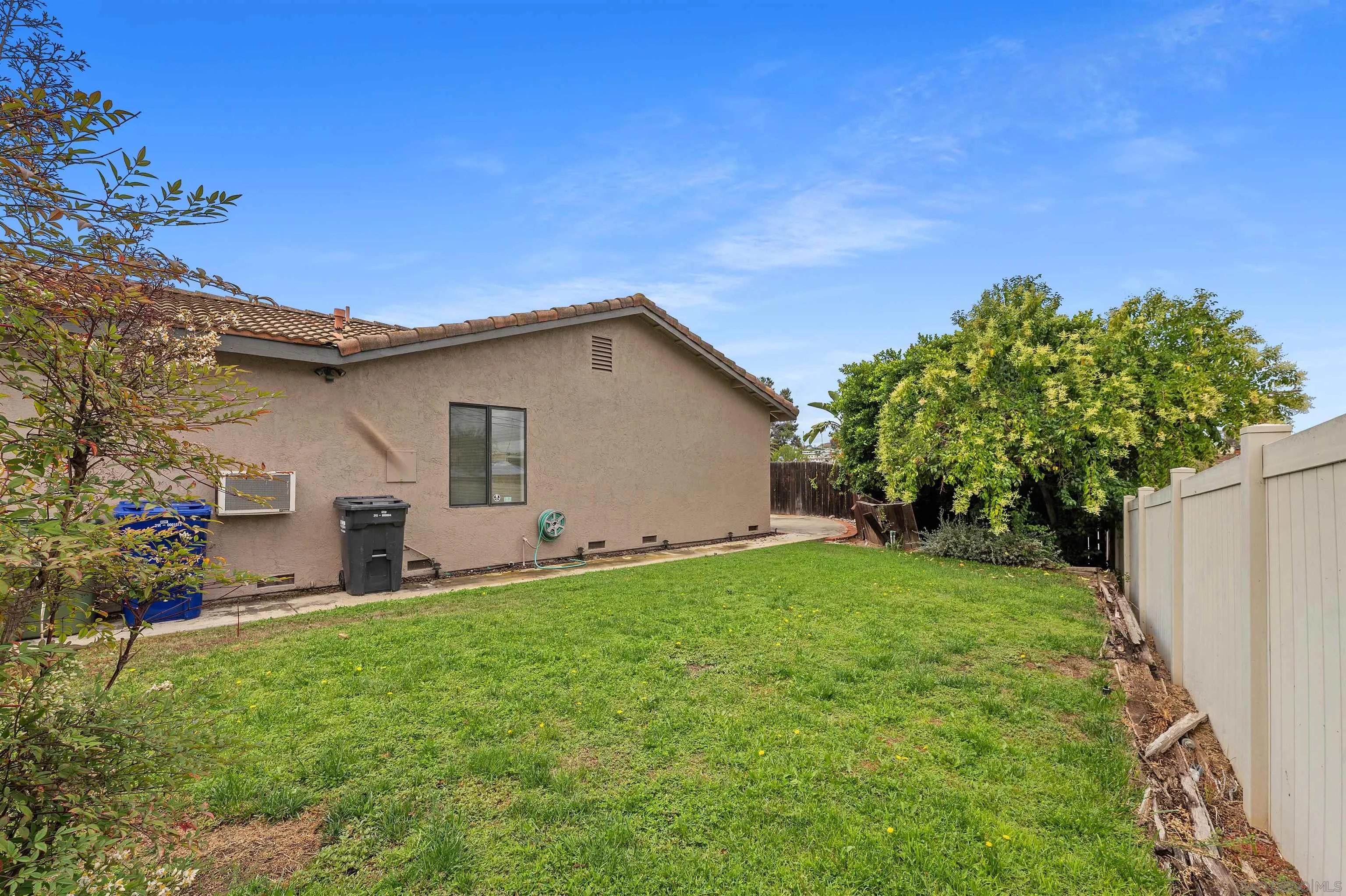https://cdn.realtyfeed.com/cdn/127/260012955/fcba0a93813162d25081a7e70e2e383b.webp
