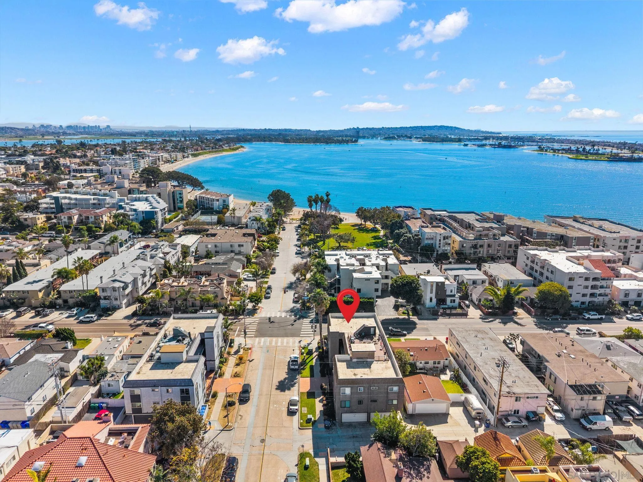 https://cdn.realtyfeed.com/cdn/127/260012959/92eef06b8d16c8f1cdbc97670f5659b7.webp
