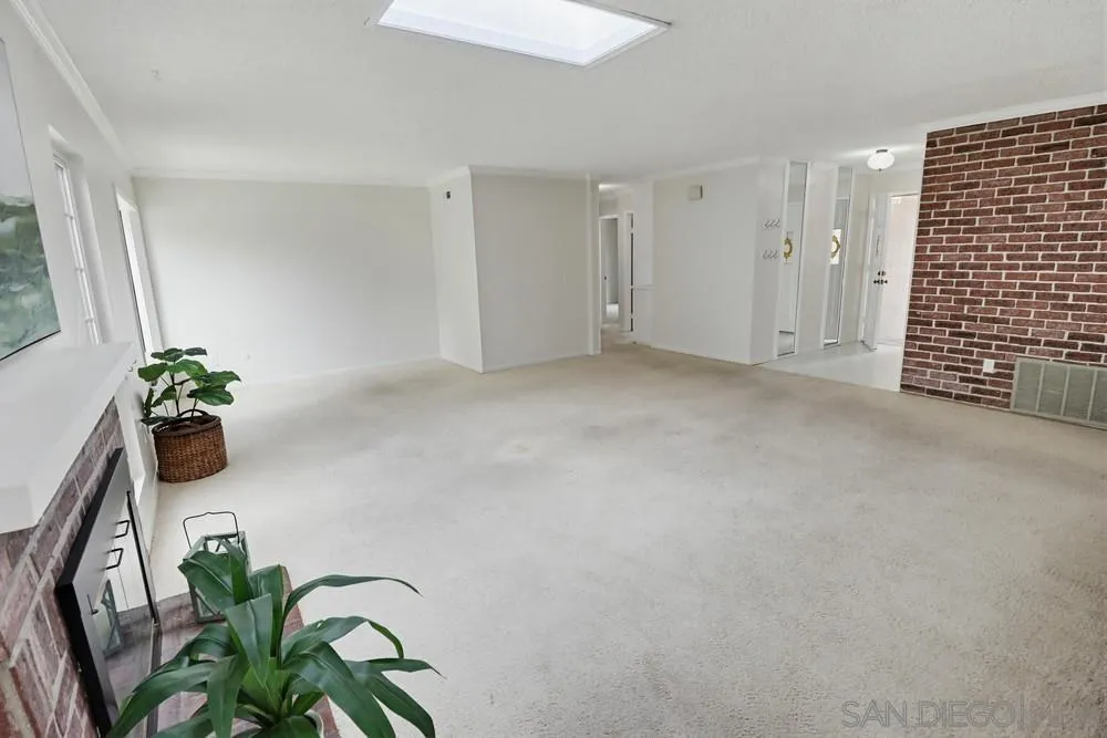 https://cdn.realtyfeed.com/cdn/127/260012961/0569caff3410cb7f0c8ea63870b60274.webp