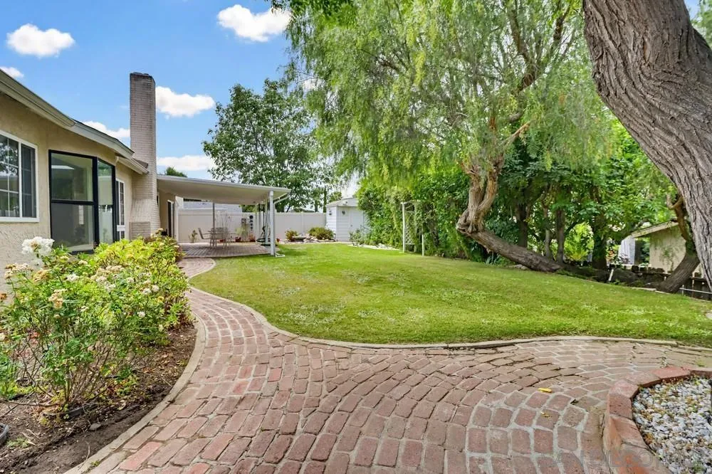 https://cdn.realtyfeed.com/cdn/127/260012961/32010bc6b630c29d658510bbce97cee2.webp