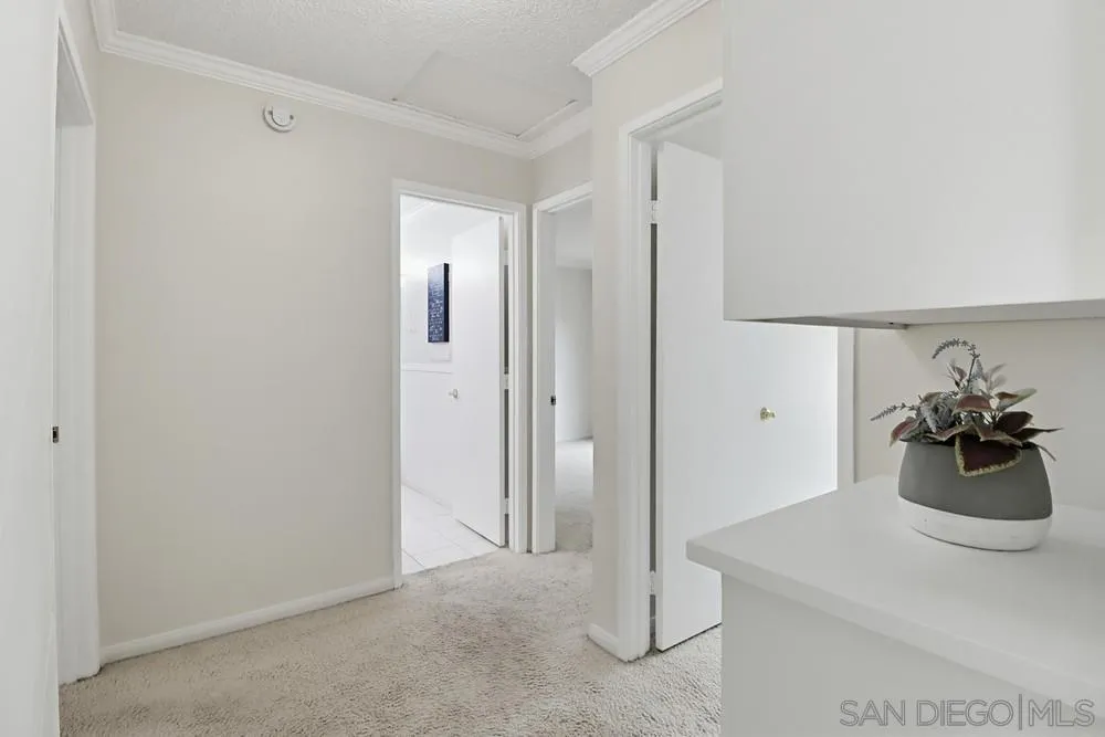 https://cdn.realtyfeed.com/cdn/127/260012961/3dabf941cd86045072b7230abb6a3c09.webp