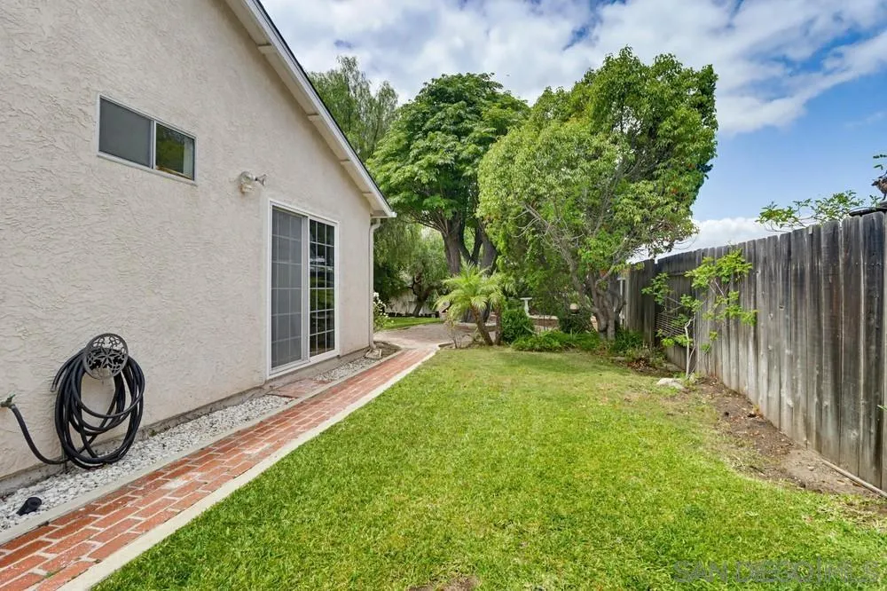 https://cdn.realtyfeed.com/cdn/127/260012961/bdcf05e542513dc340de4cce53df708b.webp