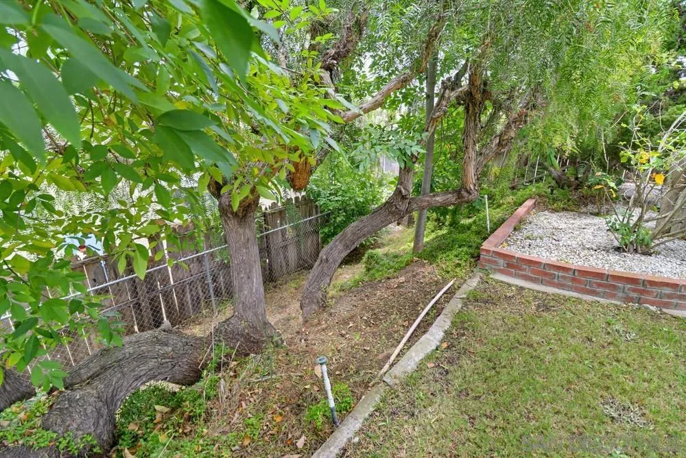 https://cdn.realtyfeed.com/cdn/127/260012961/c1706689a6697f40f59faaf49e674aee.webp