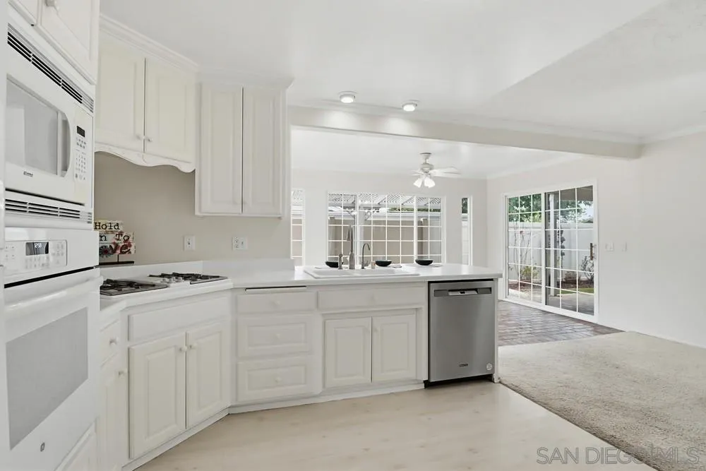https://cdn.realtyfeed.com/cdn/127/260012961/d2281d319019f408e4e26032debab72e.webp