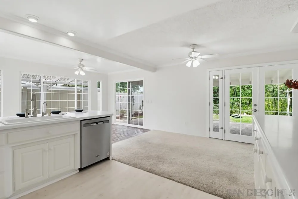 https://cdn.realtyfeed.com/cdn/127/260012961/d828c91d4cff0f8318025802b4342d13.webp