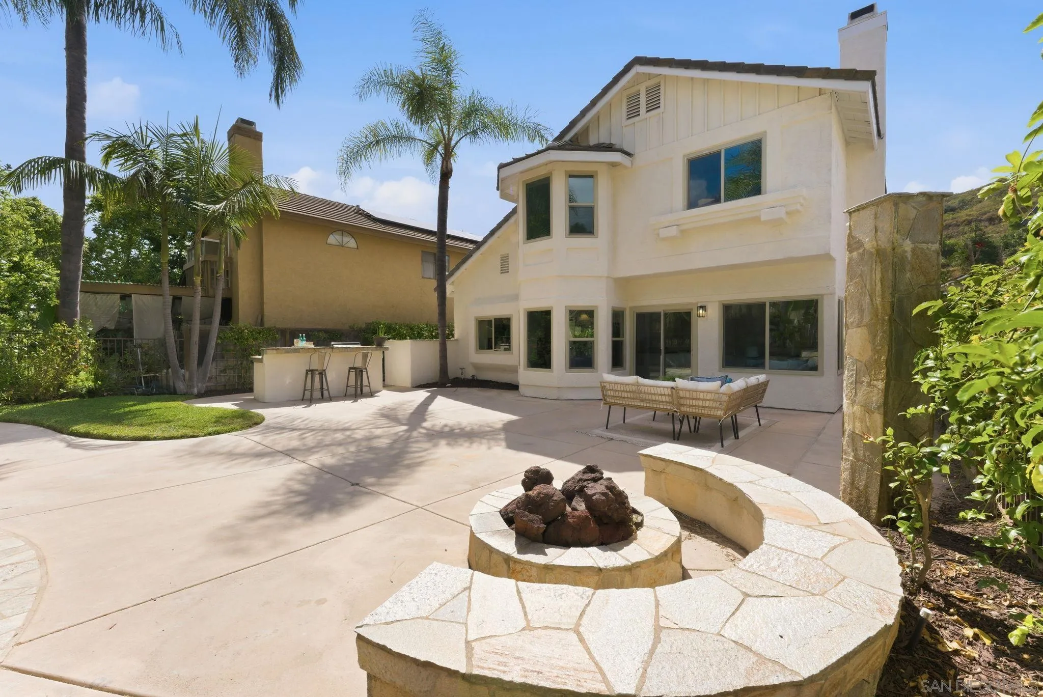 https://cdn.realtyfeed.com/cdn/127/260012962/58beefd1a2116451d531d31010a9e179.webp