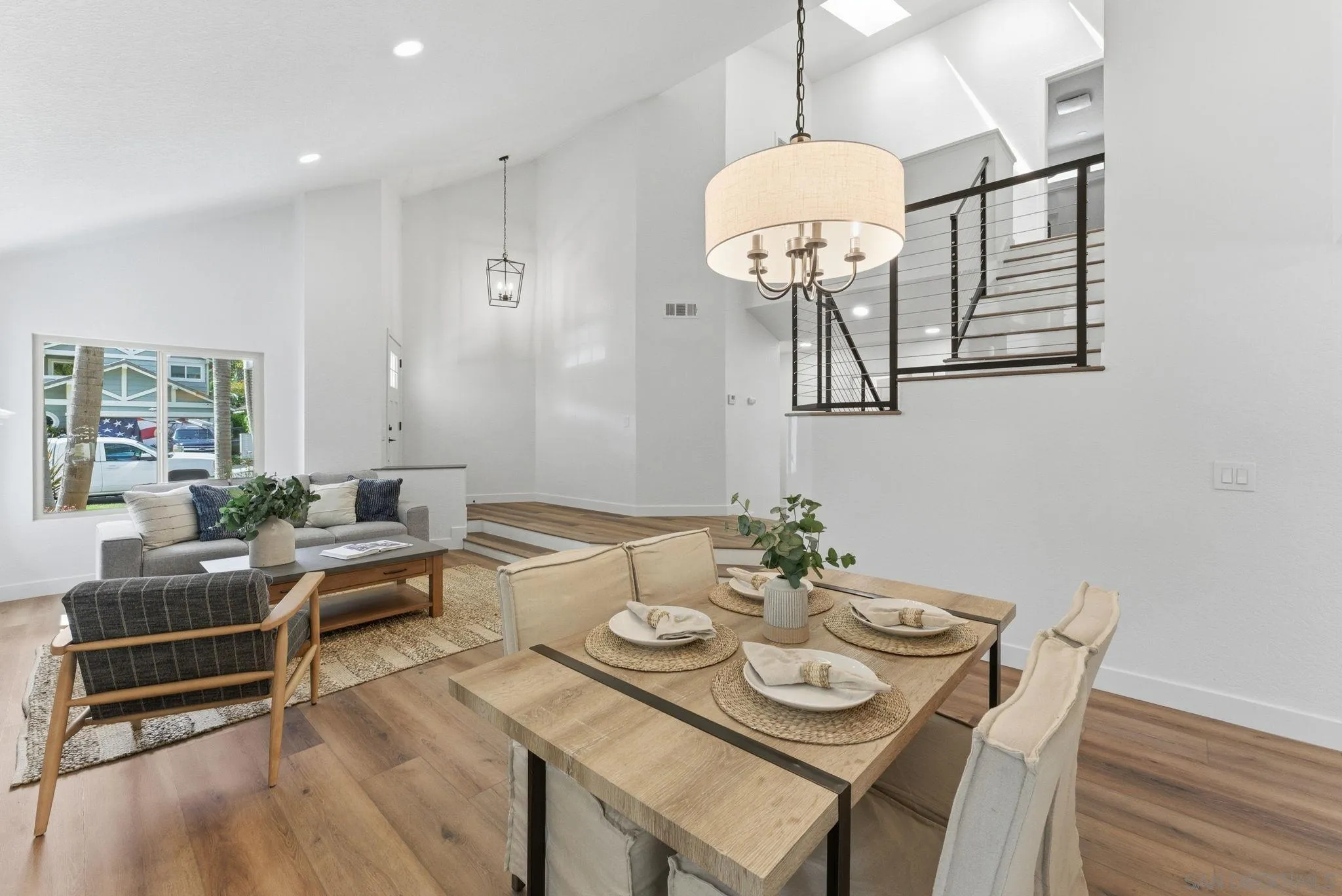 https://cdn.realtyfeed.com/cdn/127/260012962/609ff5391fdf24a72d94d023d7044f07.webp