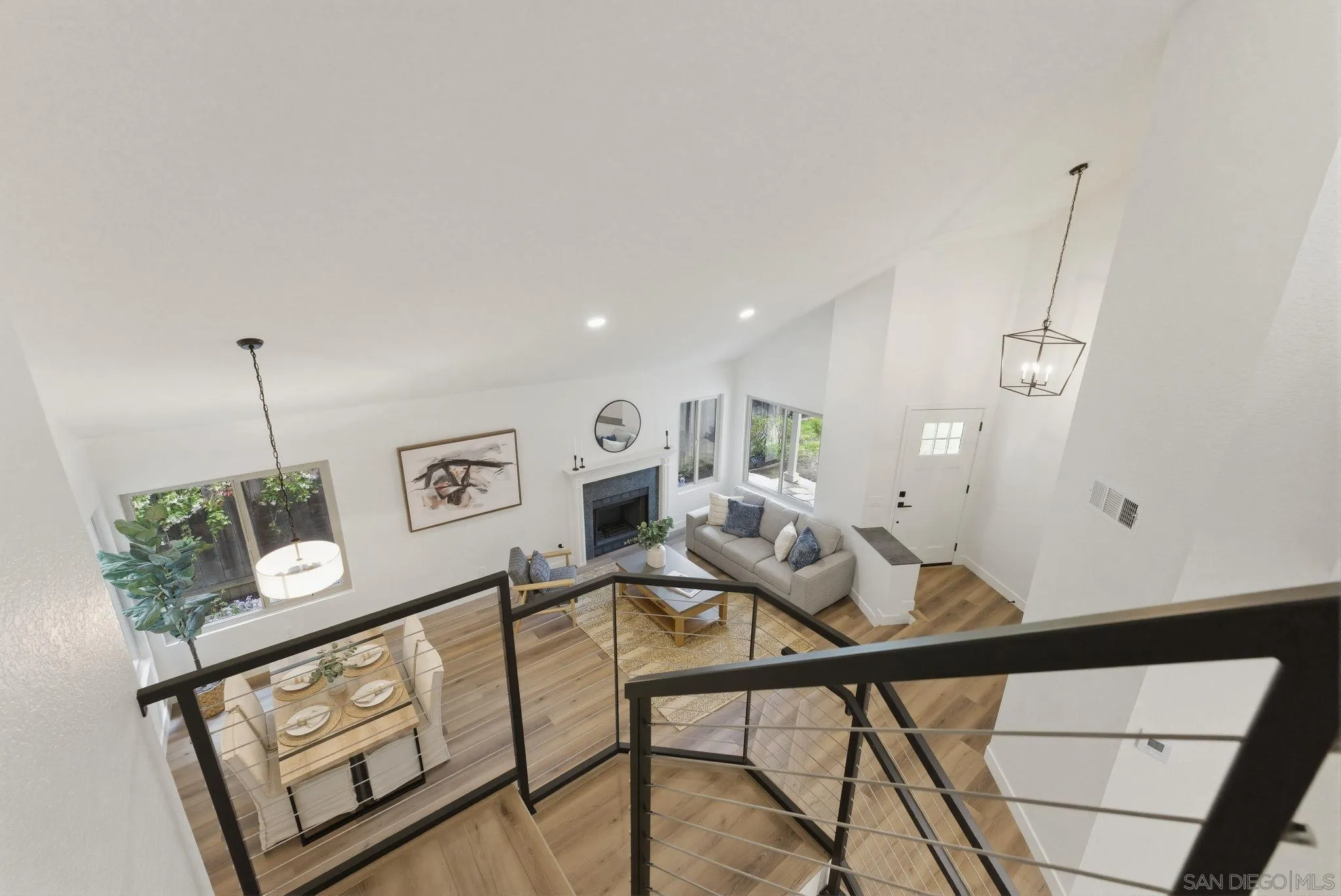 https://cdn.realtyfeed.com/cdn/127/260012962/92b188d6902147efebf6d60c54a76576.webp