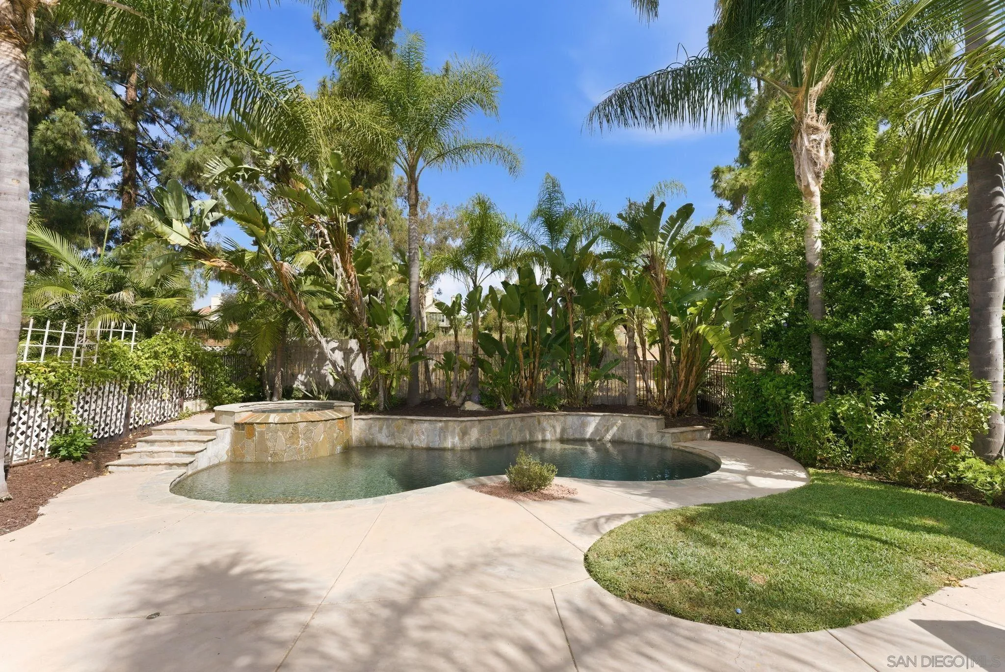https://cdn.realtyfeed.com/cdn/127/260012962/c2b817a8ea7b81821488a70e930405e4.webp