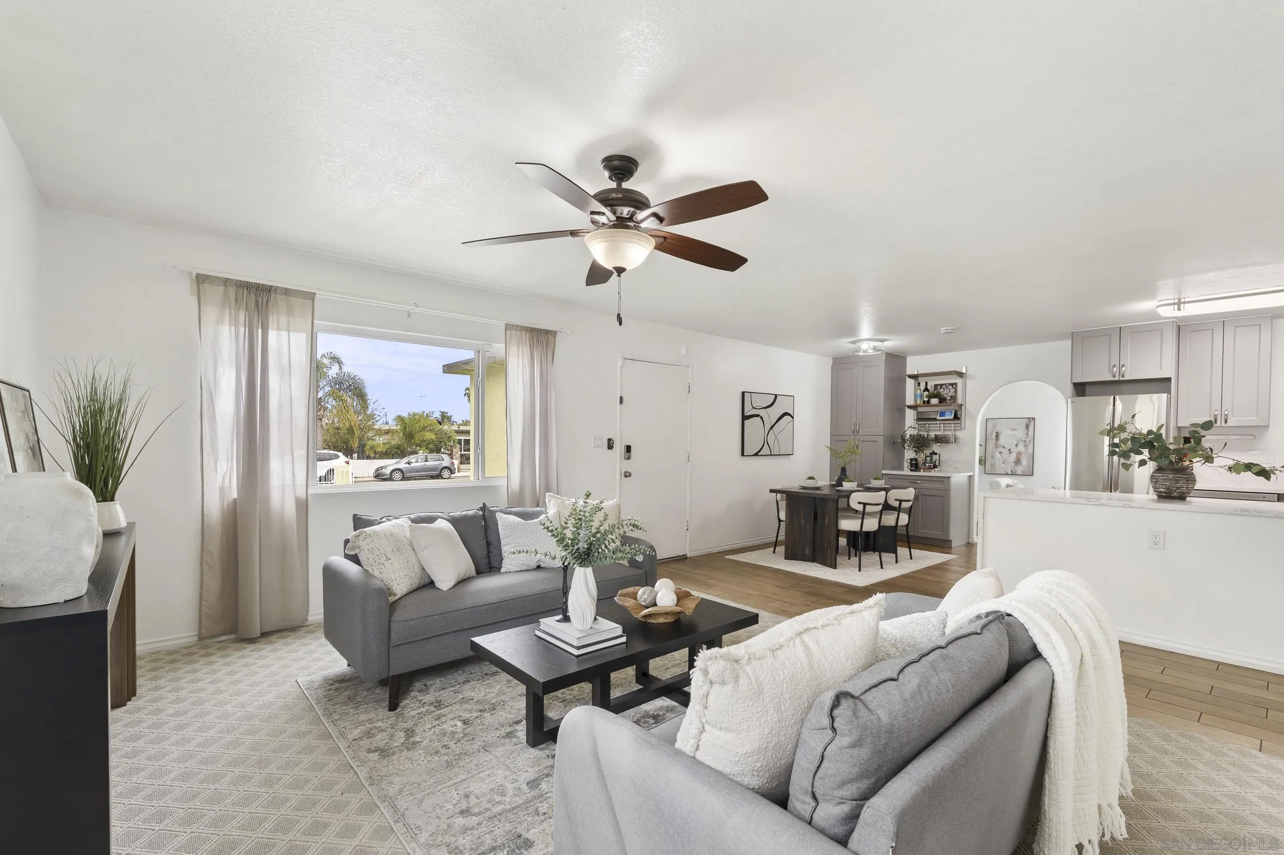 https://cdn.realtyfeed.com/cdn/127/260012963/18129bf8edd783d56dd6002a56dfcc0d.webp