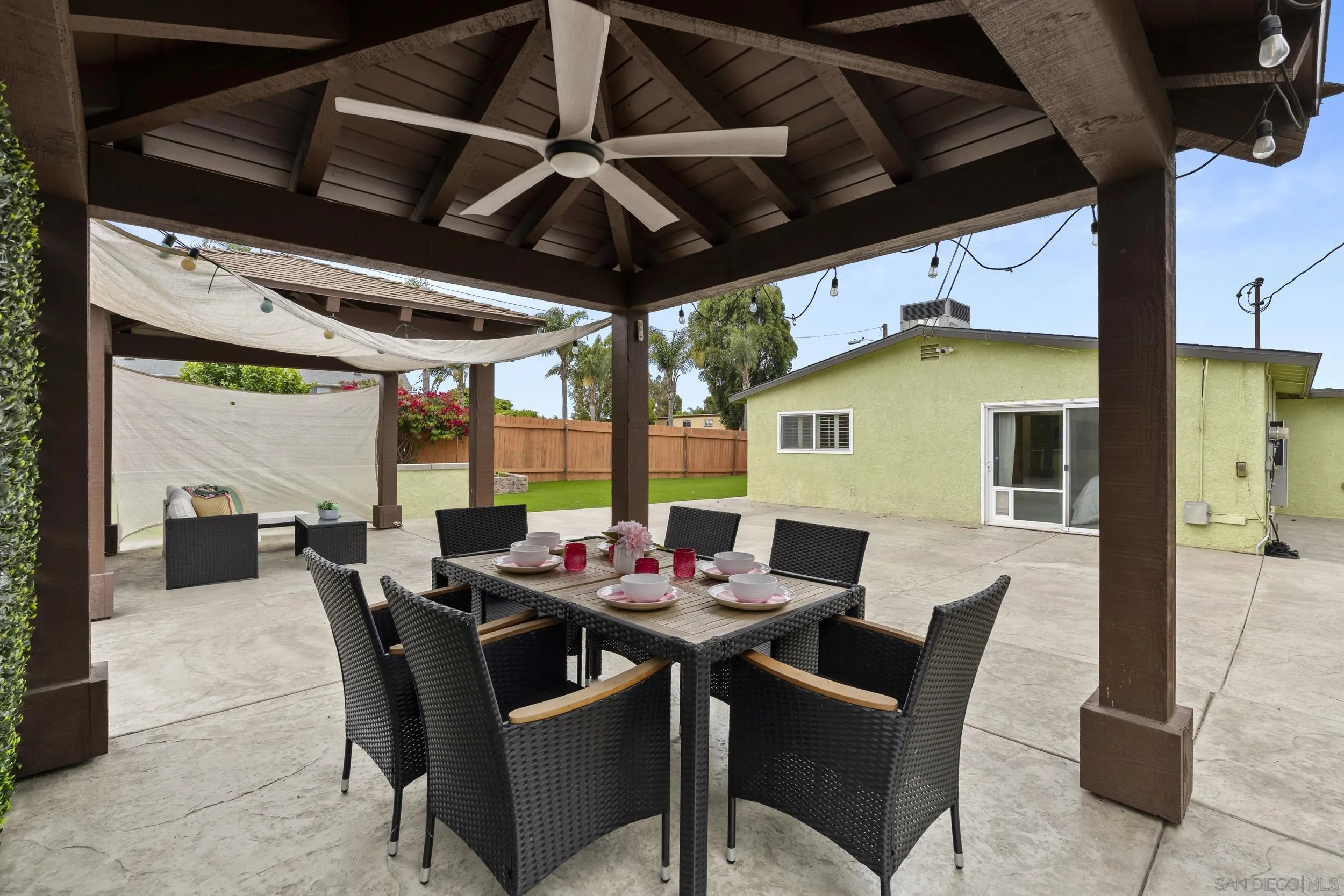 https://cdn.realtyfeed.com/cdn/127/260012963/259da3ff10257b0516a5406f886a8a03.webp