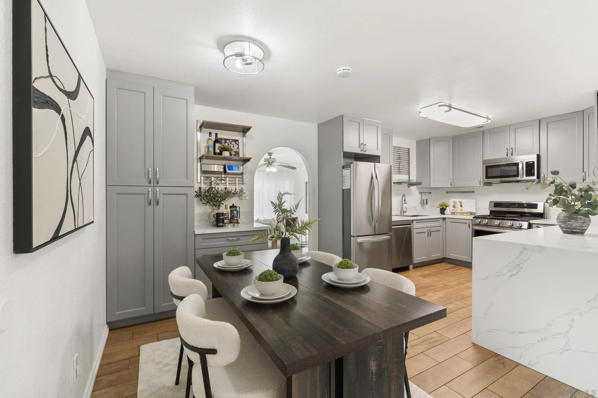 https://cdn.realtyfeed.com/cdn/127/260012963/980384d7611135167754cf4871b72269.webp