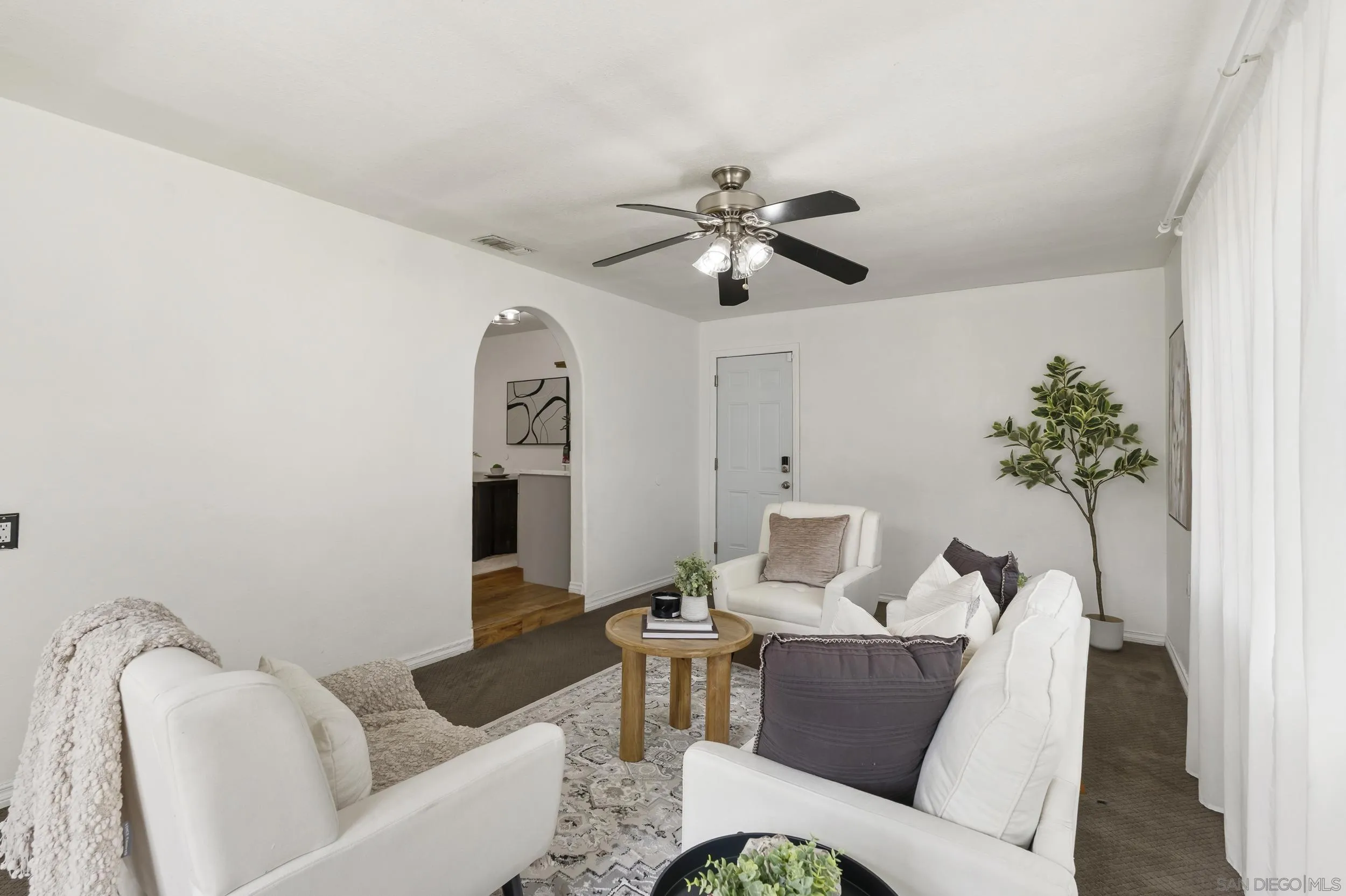 https://cdn.realtyfeed.com/cdn/127/260012963/c5d5e88f929c9400ee4e90a242c3f936.webp