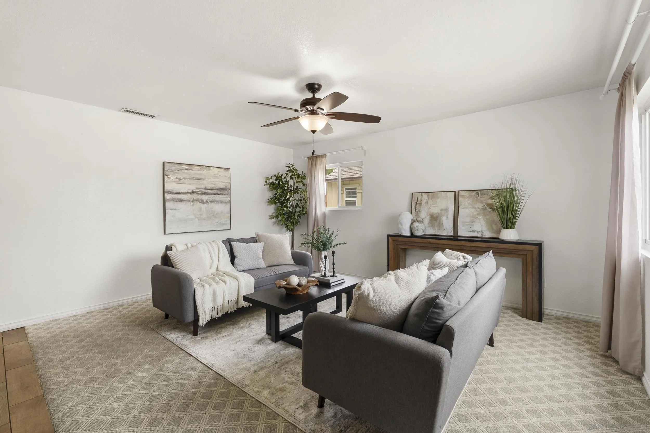https://cdn.realtyfeed.com/cdn/127/260012963/edddcb0cc7f5531afe9a5429897f9654.webp