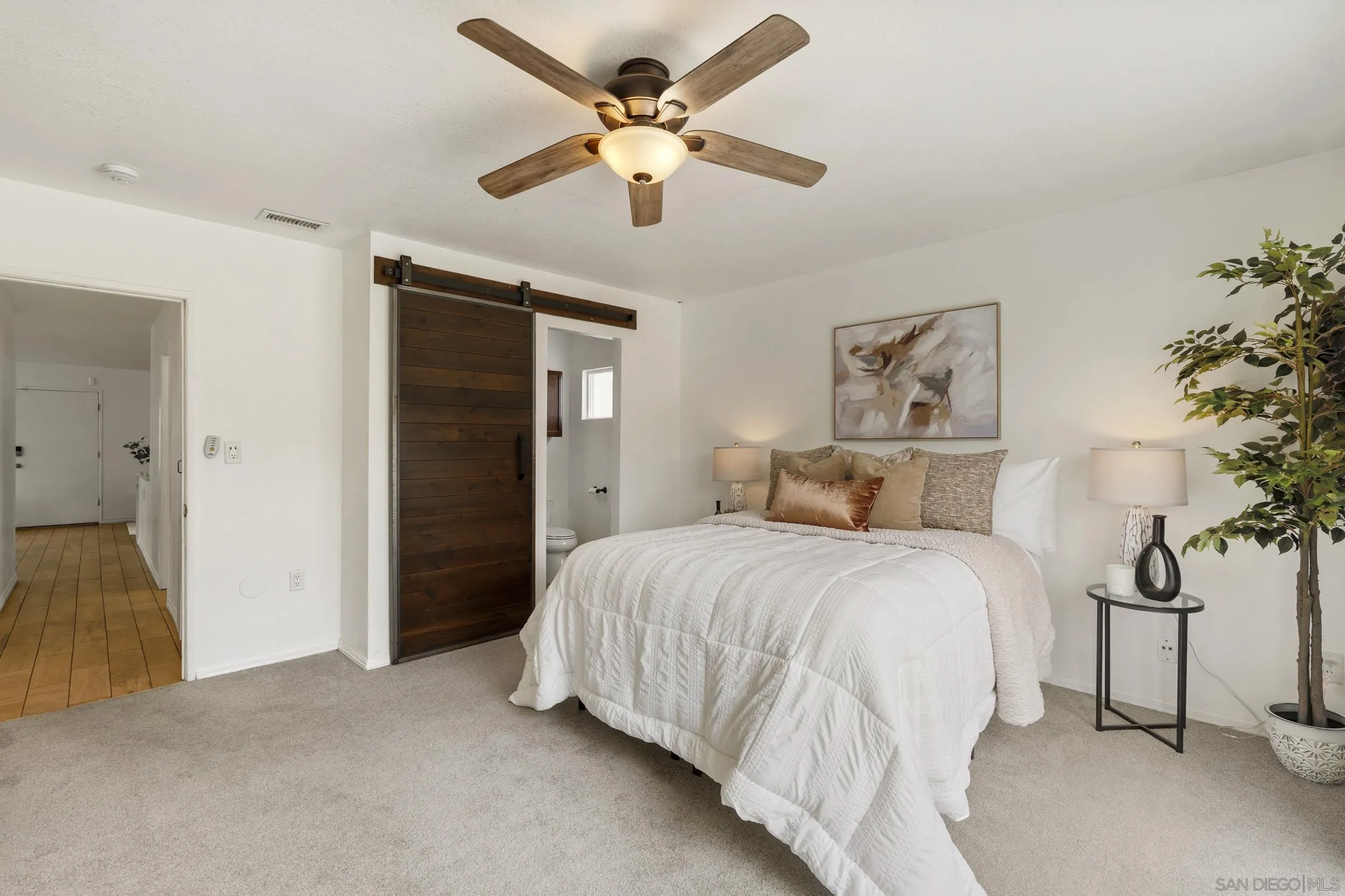 https://cdn.realtyfeed.com/cdn/127/260012963/f1631a9baa0f6d8d097ebda1c064b93e.webp
