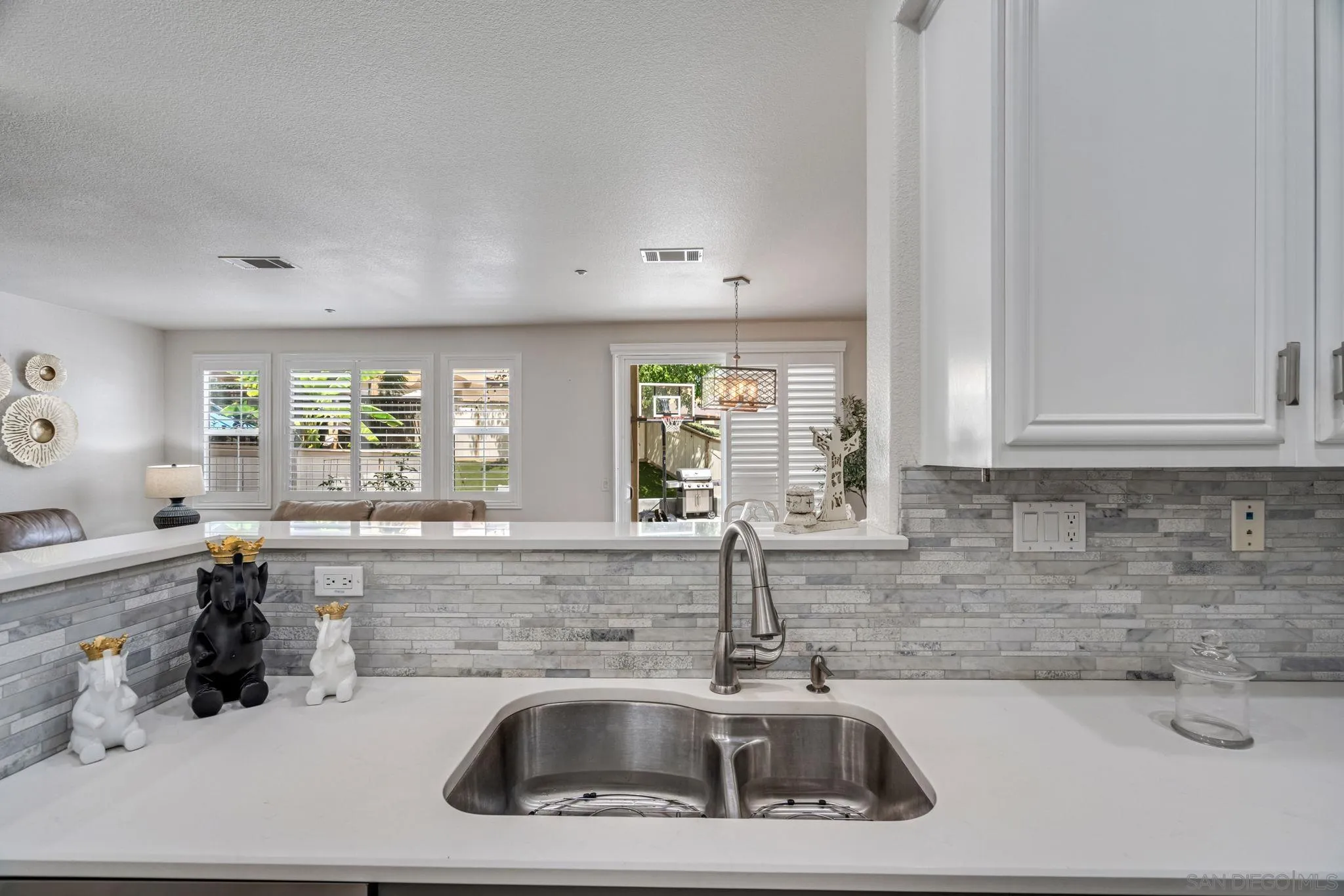 Photo #14: 260012970 Listing: Photo #14