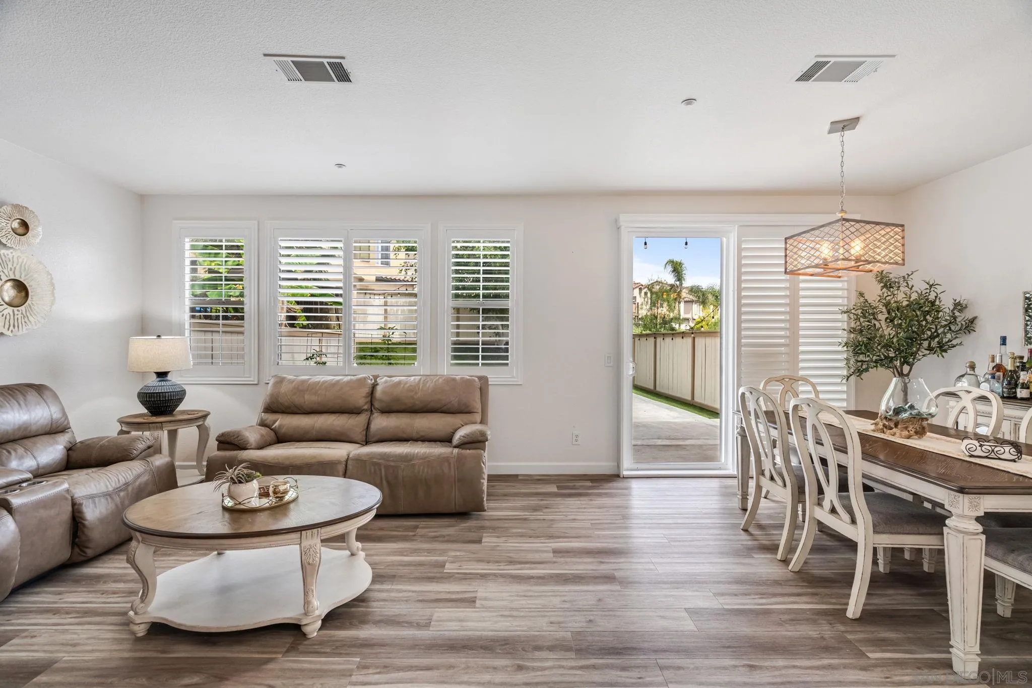 Photo #9: 260012970 Listing: Photo #9