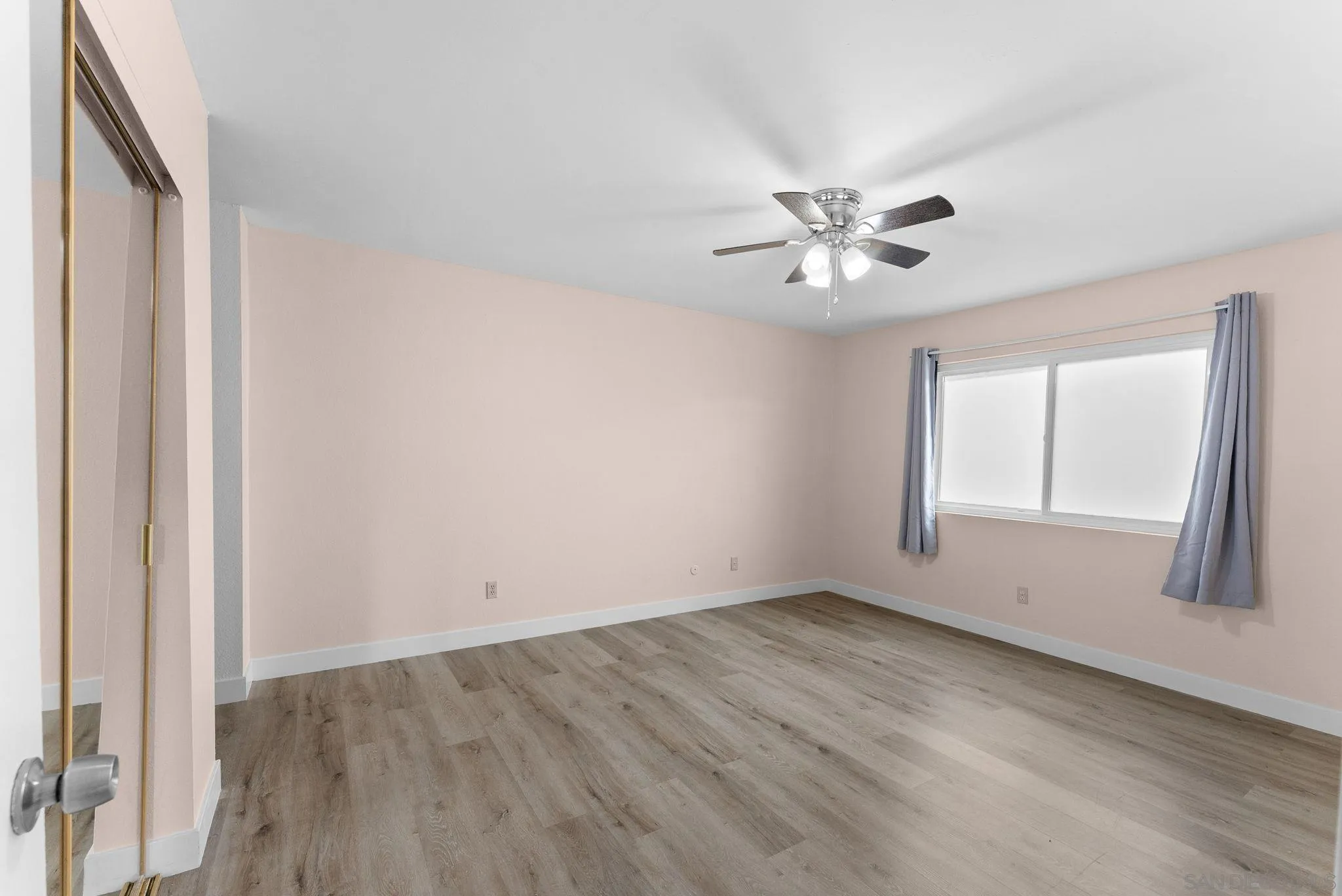 Photo #13: 260012975 Listing: Photo #13