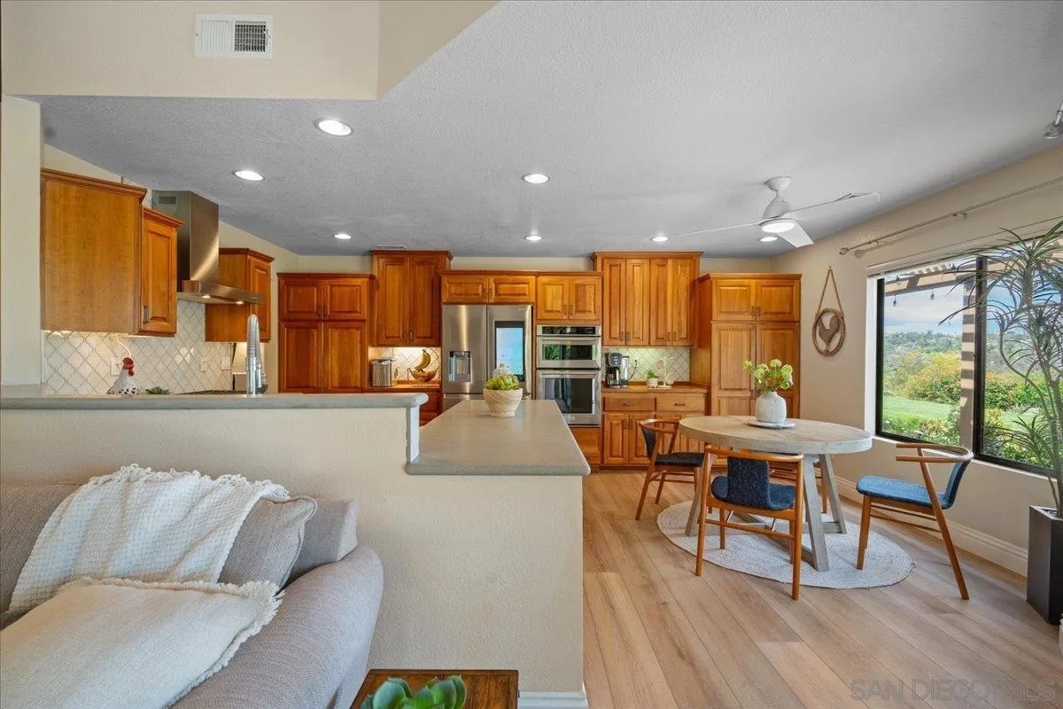 https://cdn.realtyfeed.com/cdn/127/260012978/2c666c98e1b671e3edd4d4b000233327.webp