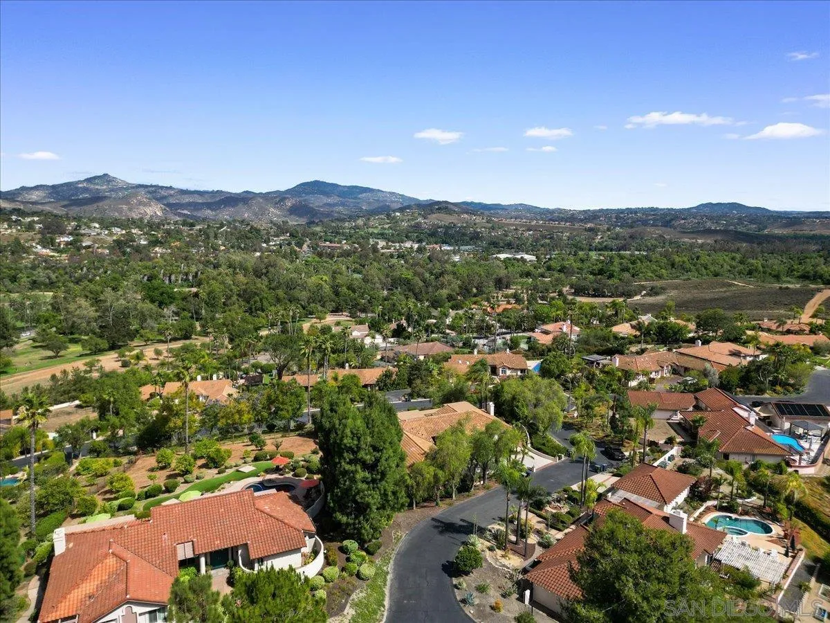 https://cdn.realtyfeed.com/cdn/127/260012978/47593d010595b5f8623fb861b84620a6.webp