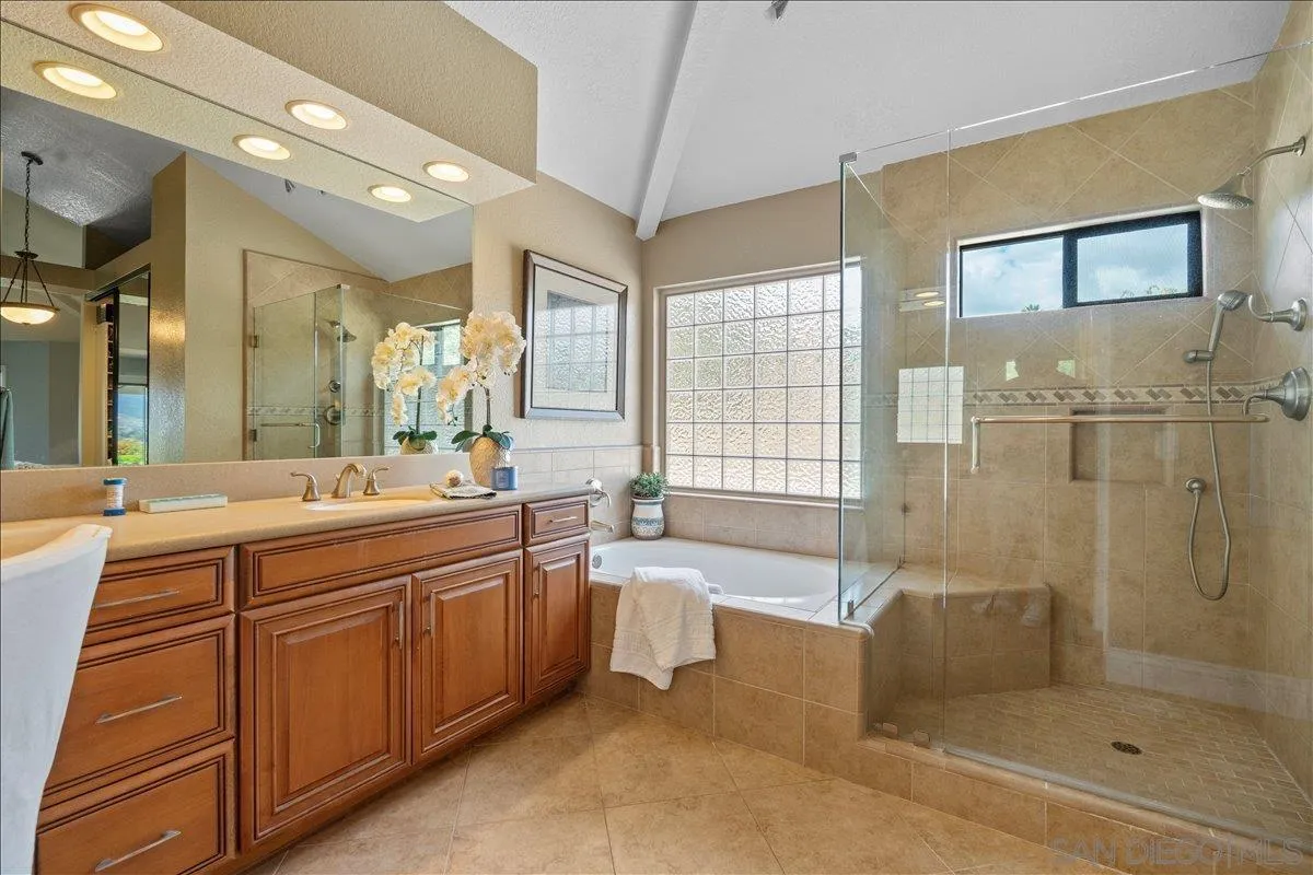 https://cdn.realtyfeed.com/cdn/127/260012978/5b097fbfe77c1e45d17a253dd41749dd.webp