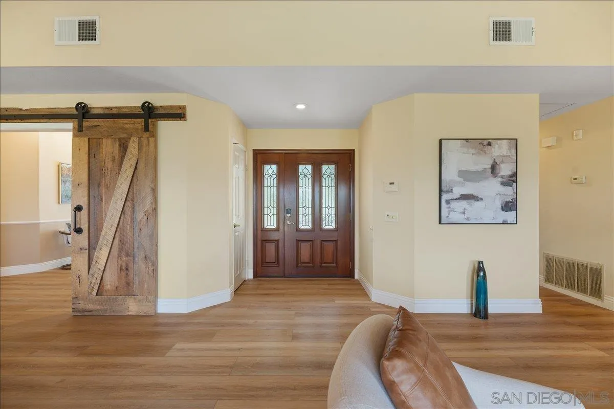 https://cdn.realtyfeed.com/cdn/127/260012978/7609e14bfed269c90cbf36287b2e0b0e.webp