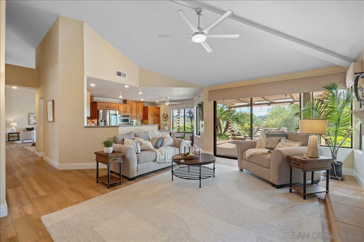 https://cdn.realtyfeed.com/cdn/127/260012978/eca5d5ae67f3ad5572f042d060eedbca.webp