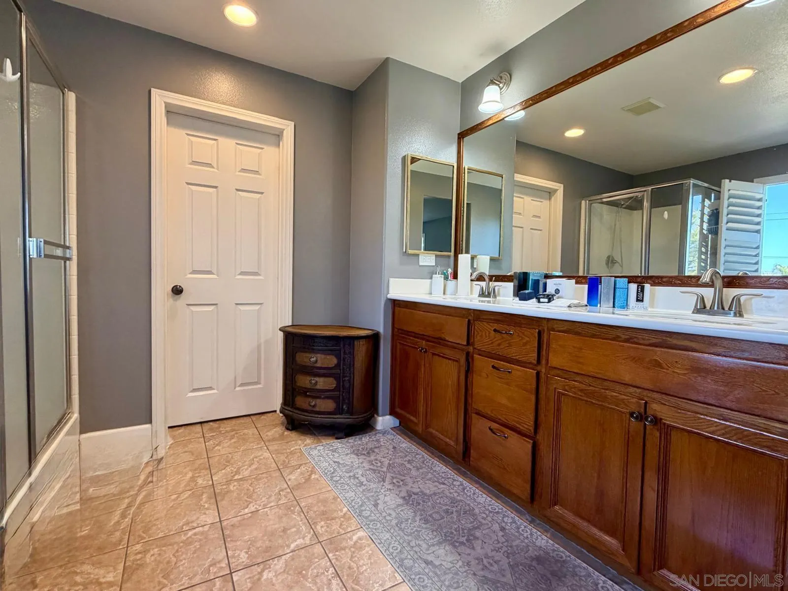 https://cdn.realtyfeed.com/cdn/127/260012979/0e37f25abc57bc2883ccf098c9521a82.webp