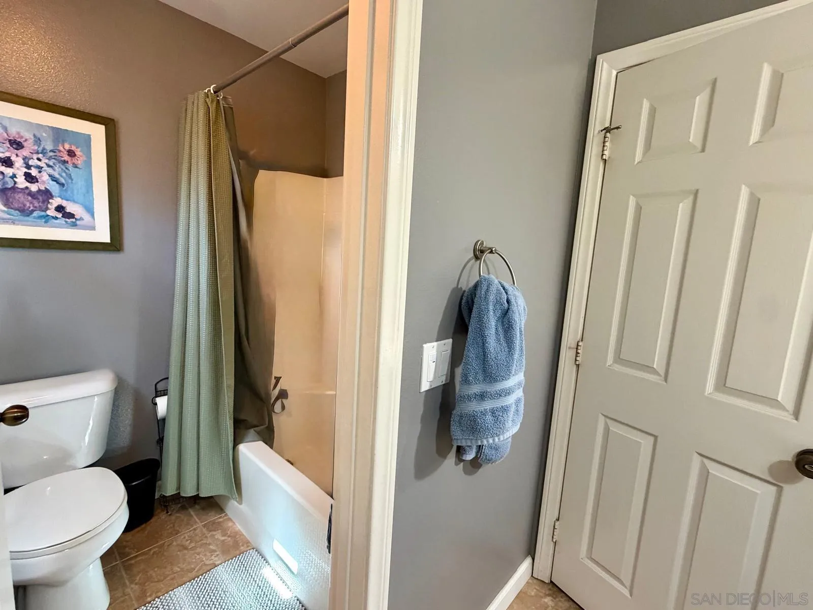 https://cdn.realtyfeed.com/cdn/127/260012979/0ebff9feac4a5e213dfc2d82c0e18ea4.webp