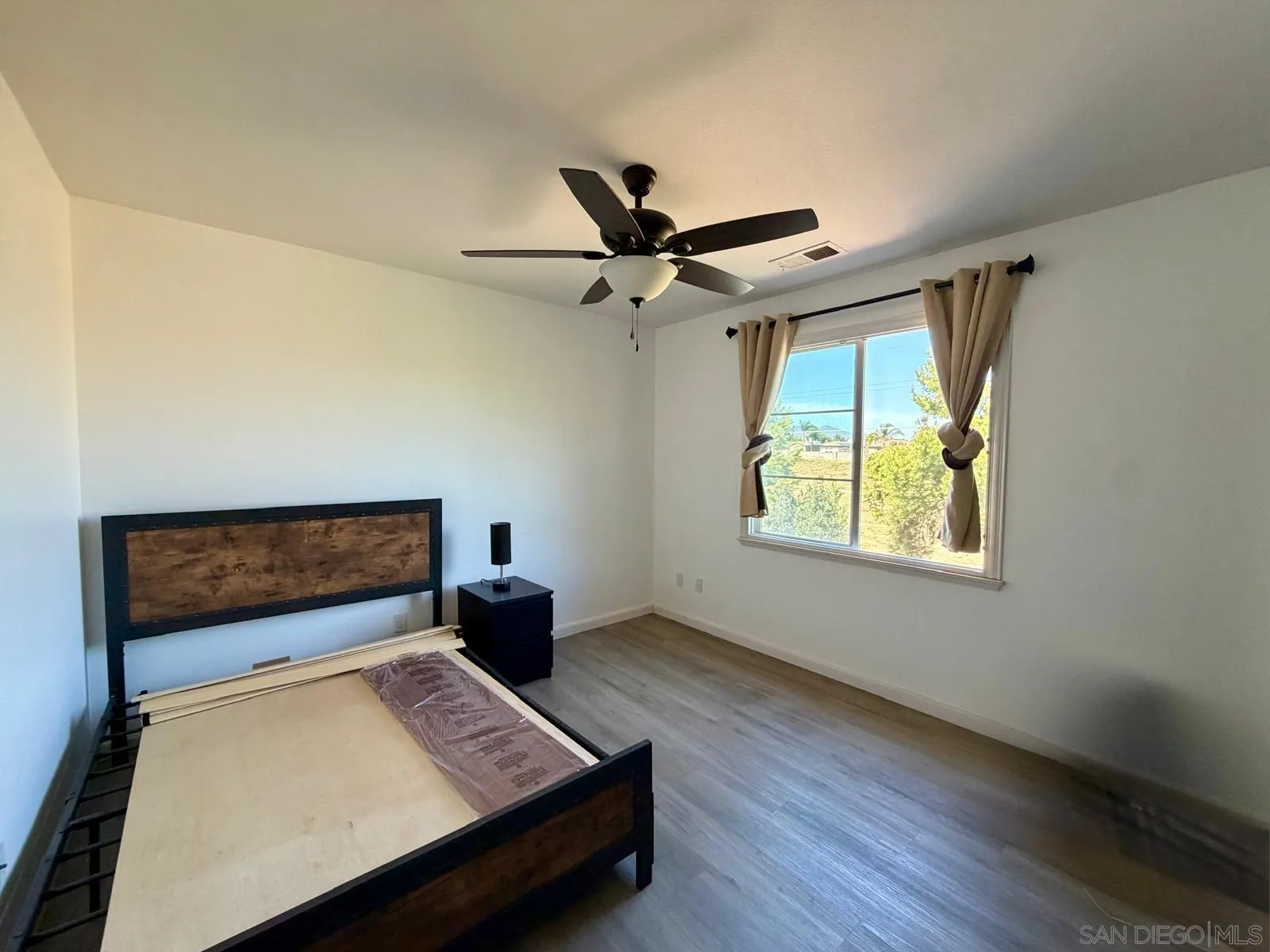 https://cdn.realtyfeed.com/cdn/127/260012979/7cca80d49b74220e3dabcdb7cde80b38.webp